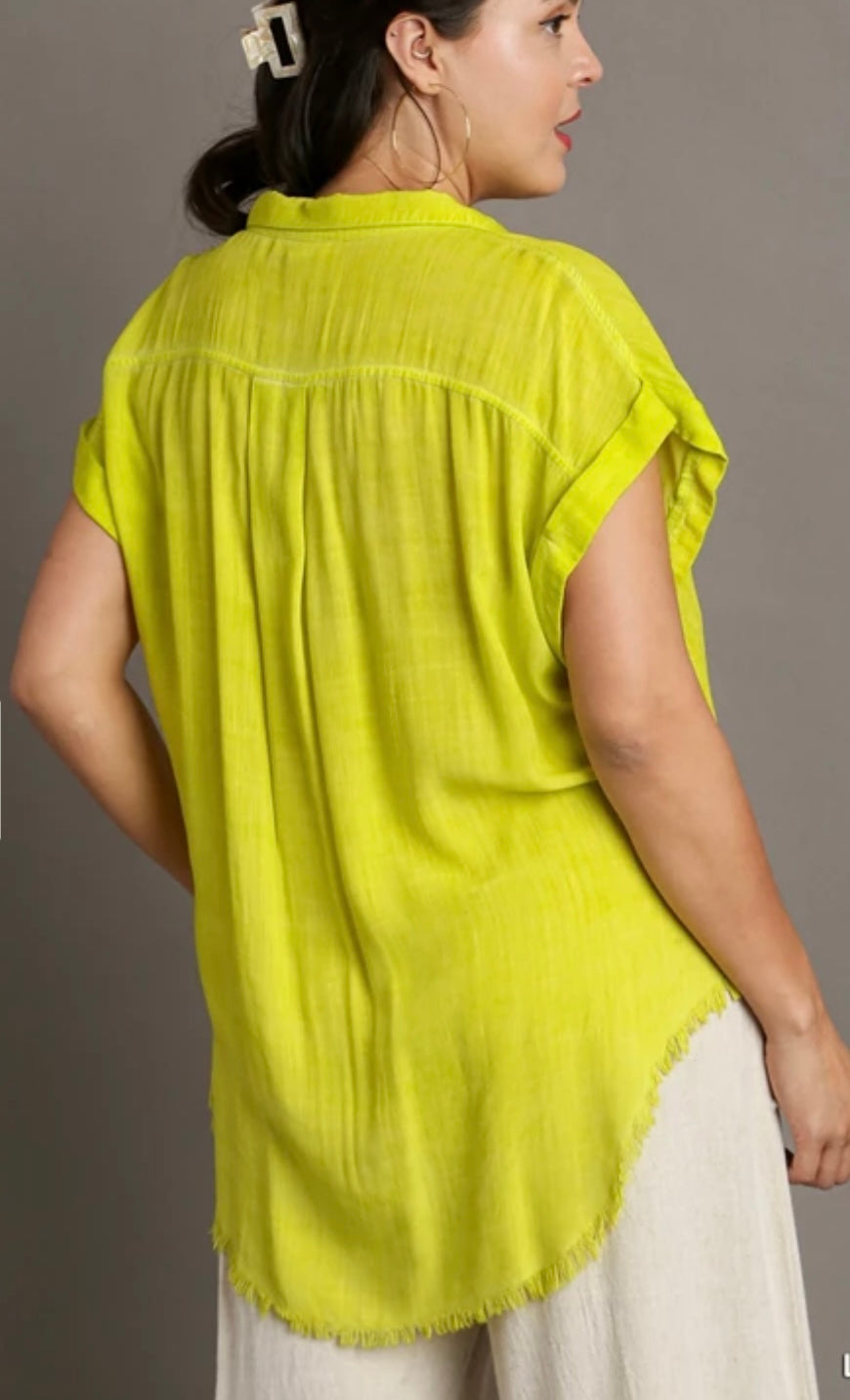 A3025 Mineral Washed Collard V-Neck Button Down Top-LIME GREEN