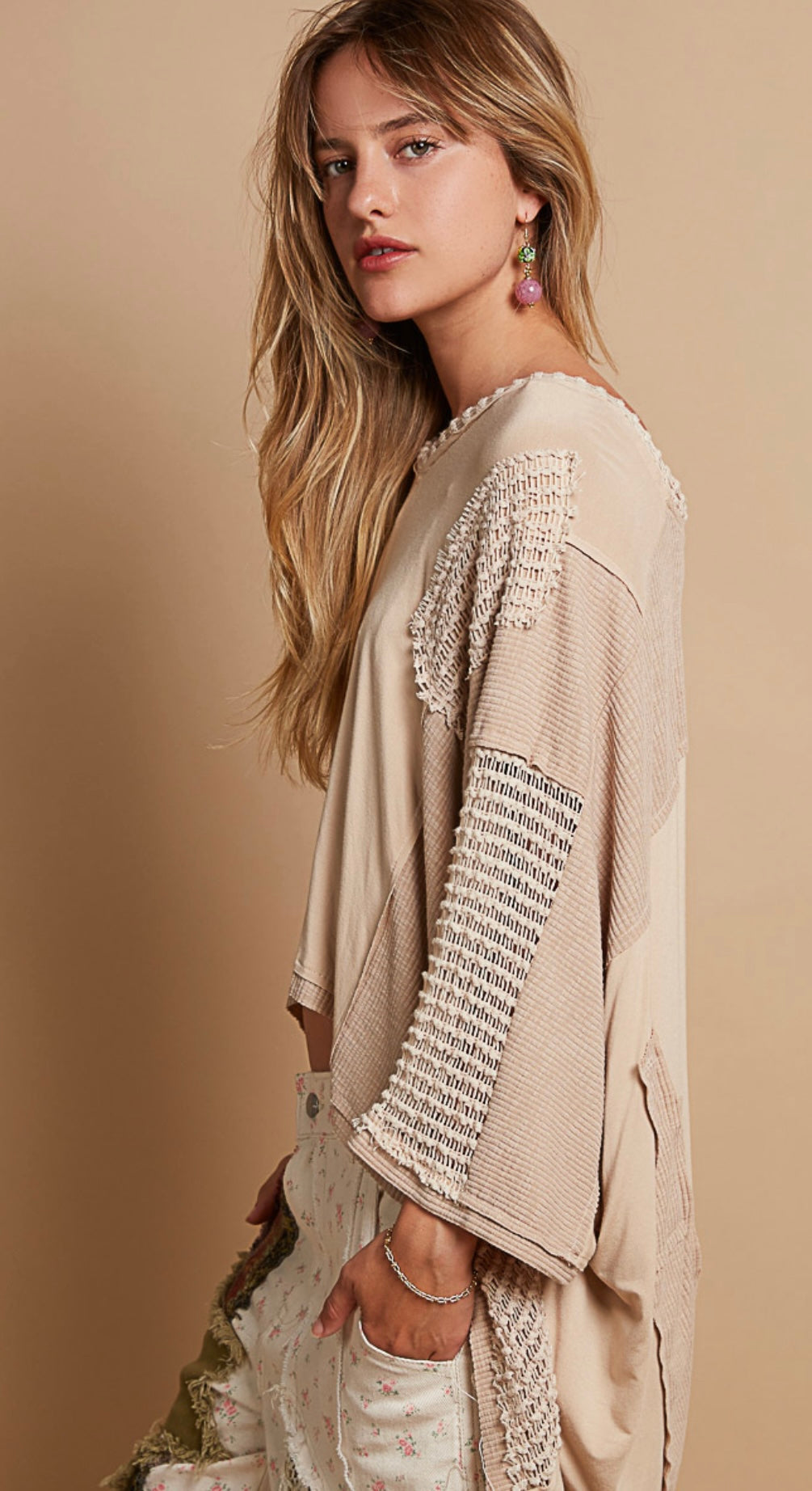 FKT887 V-neckline knit, Oversized Fit