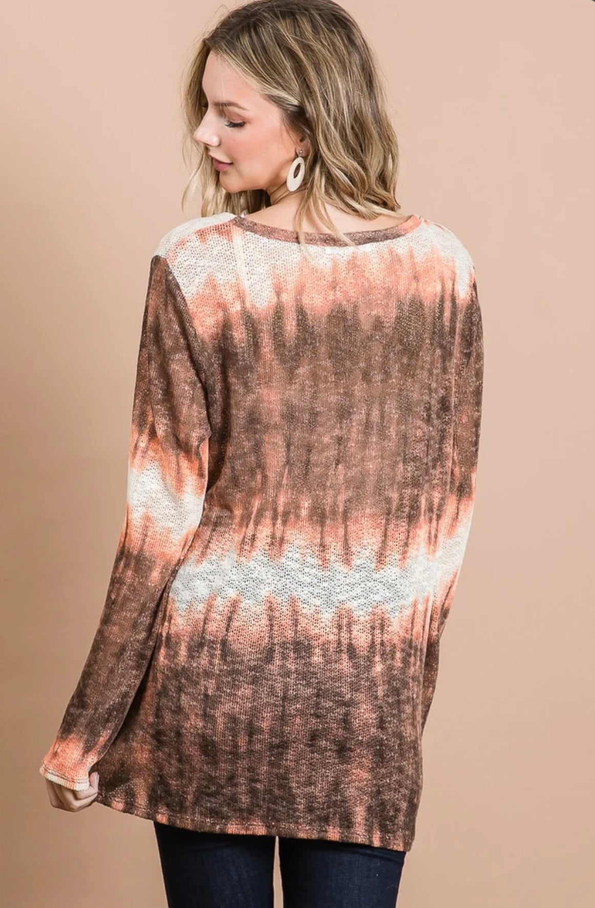 BT1883 Graduation Tie Dye Low Gauge Top