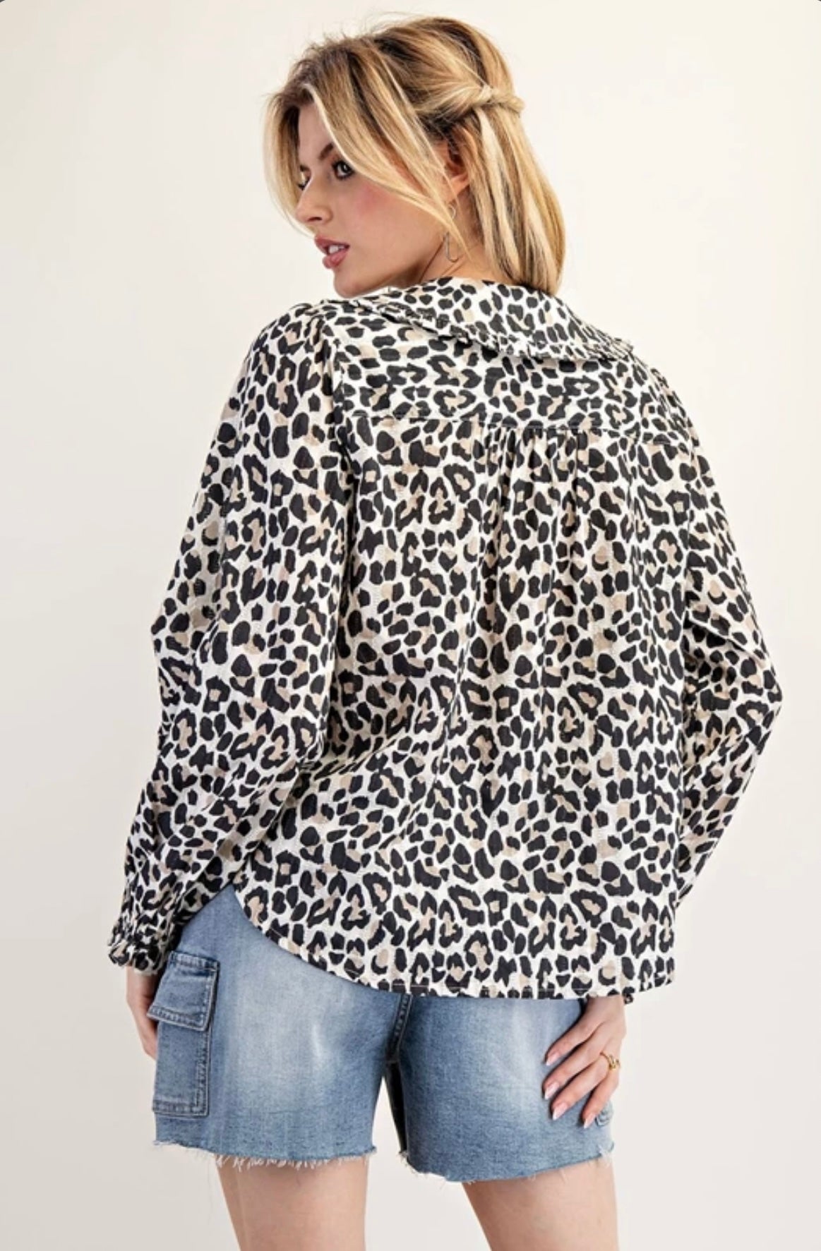 TH12632 CHEETAH PRINTED LONG SLEEVE TOP