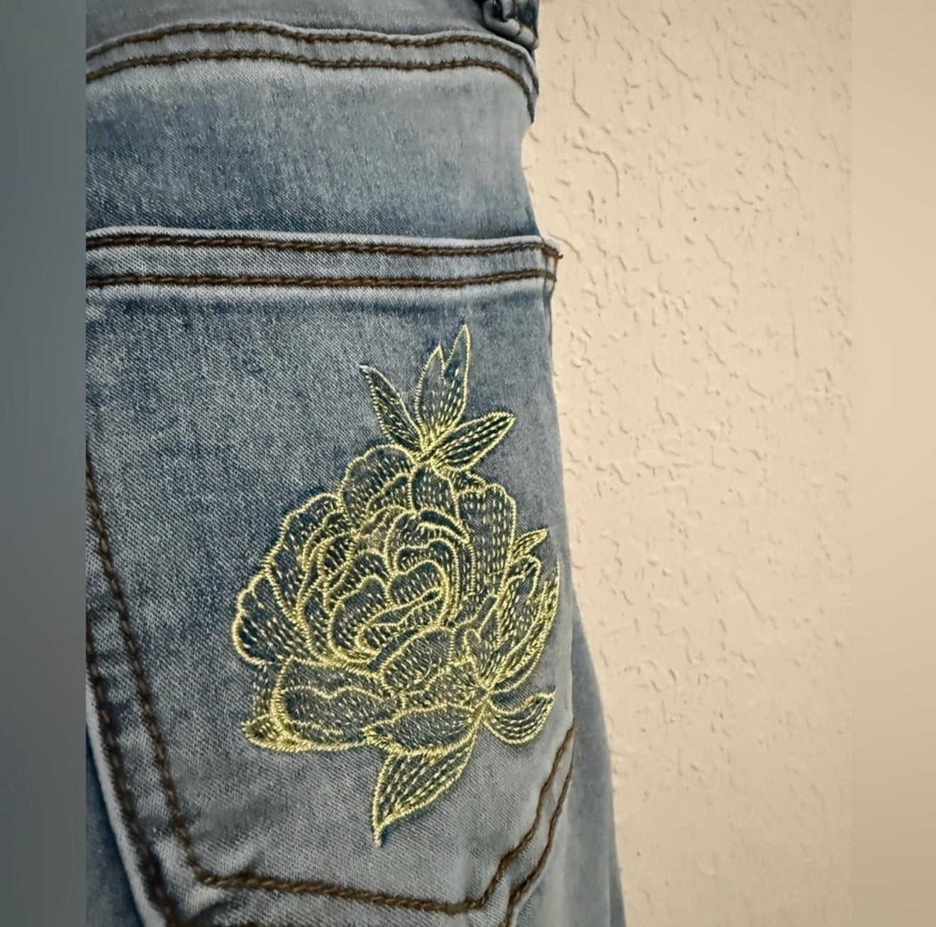 EP30522 Washed Embroidery Wide Leg Jeans