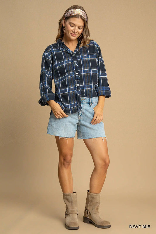 K8972 Checkered Button Down Shirt