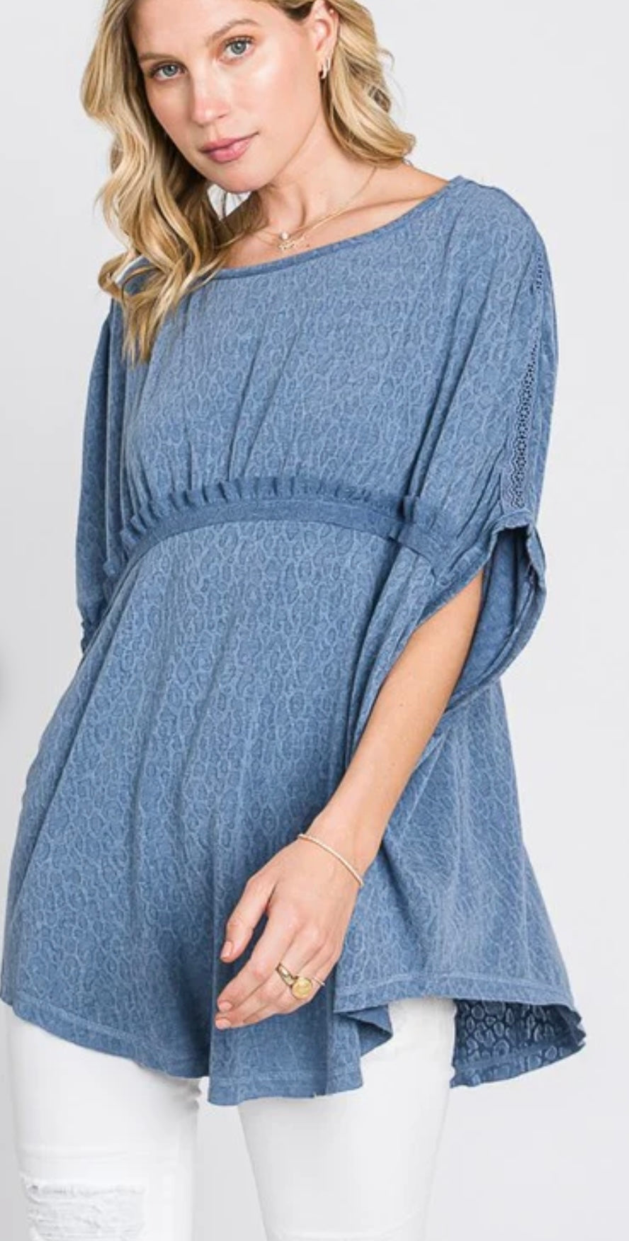 DS6241-1 | SOLID CINCHED DETAIL OVERSIZED TOP