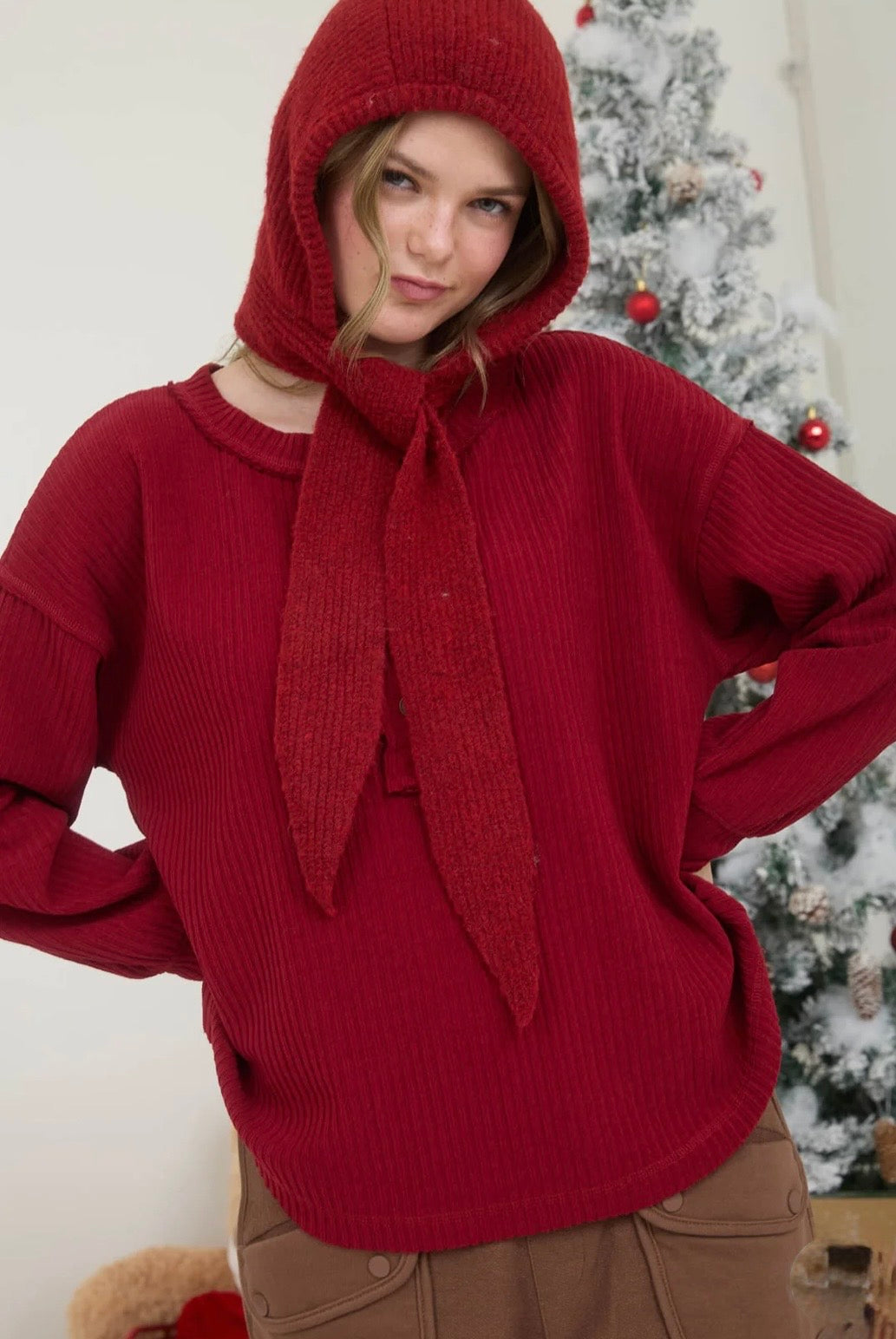 J6ST1001 RIBBED HENLEY LONG SLEEVE EXPOSED SEAM KNIT TOP