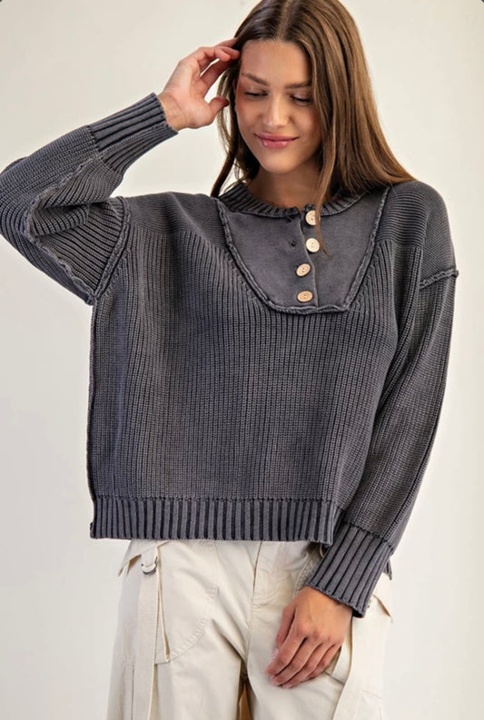 SK14167 
Half Button Front Long Sleeve Knit Pullover