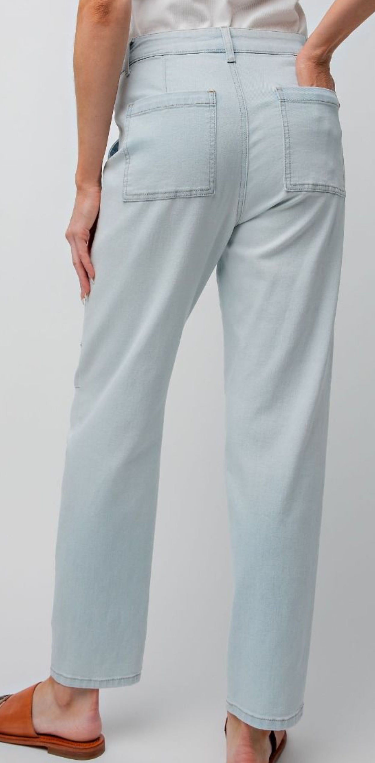EB41187 Washed Denim with patches
