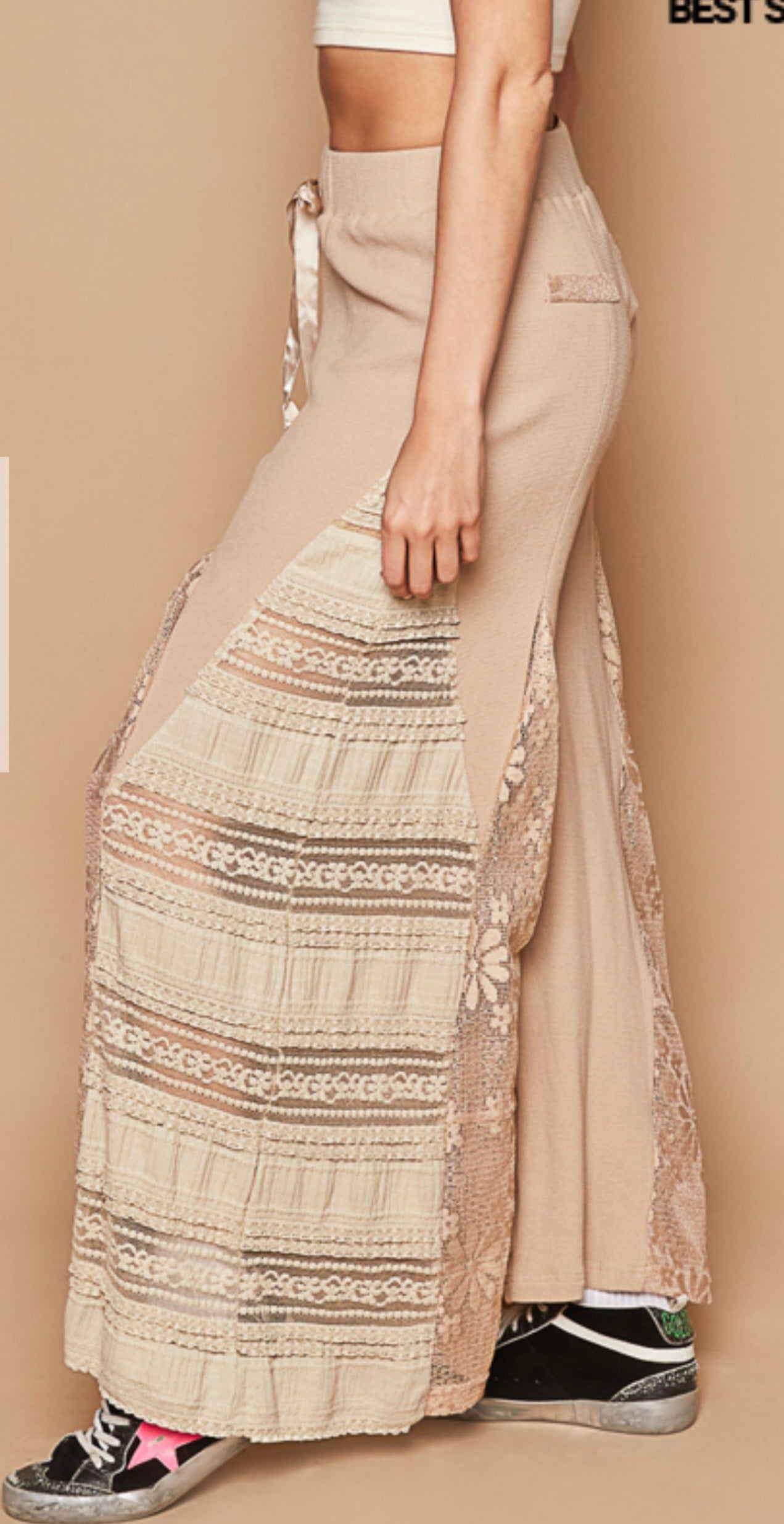 YKP112A Wide pants, thermal and lace mix with satin tie detail pointed solid pattern.