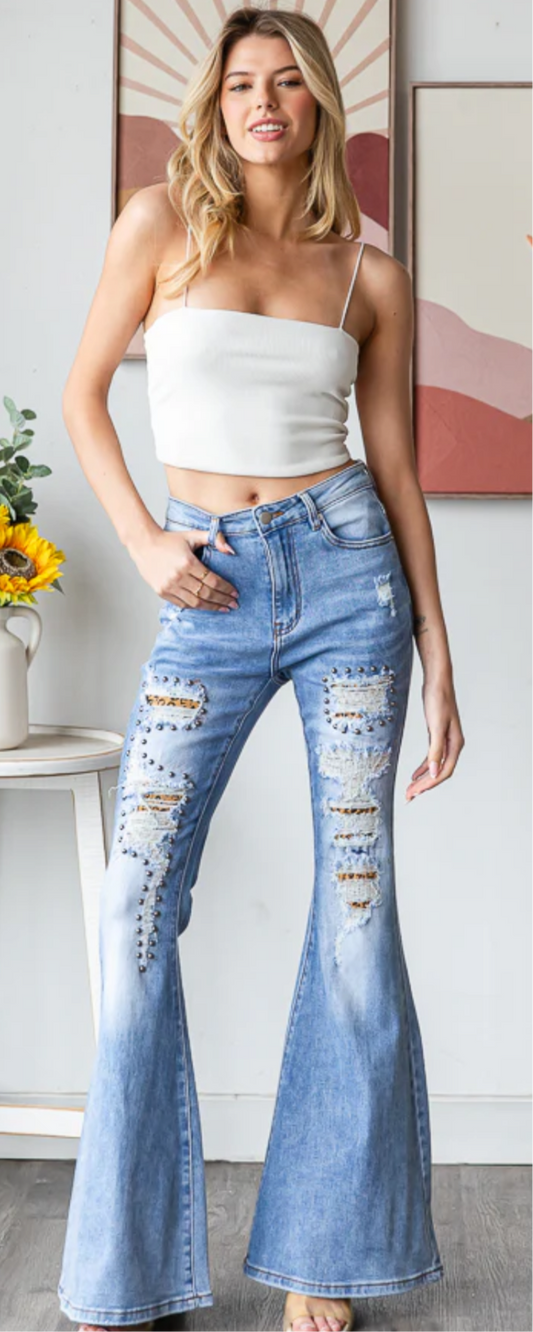 BP1142 | STUD DETAIL DISTRESSED STRECHY FLARE DENIM JEANS
