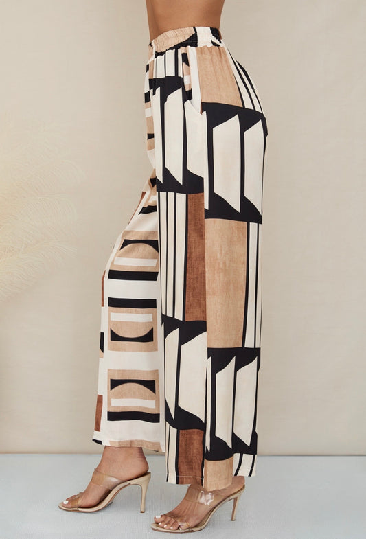Geometric Multi Color Print Pants w/Pockets
