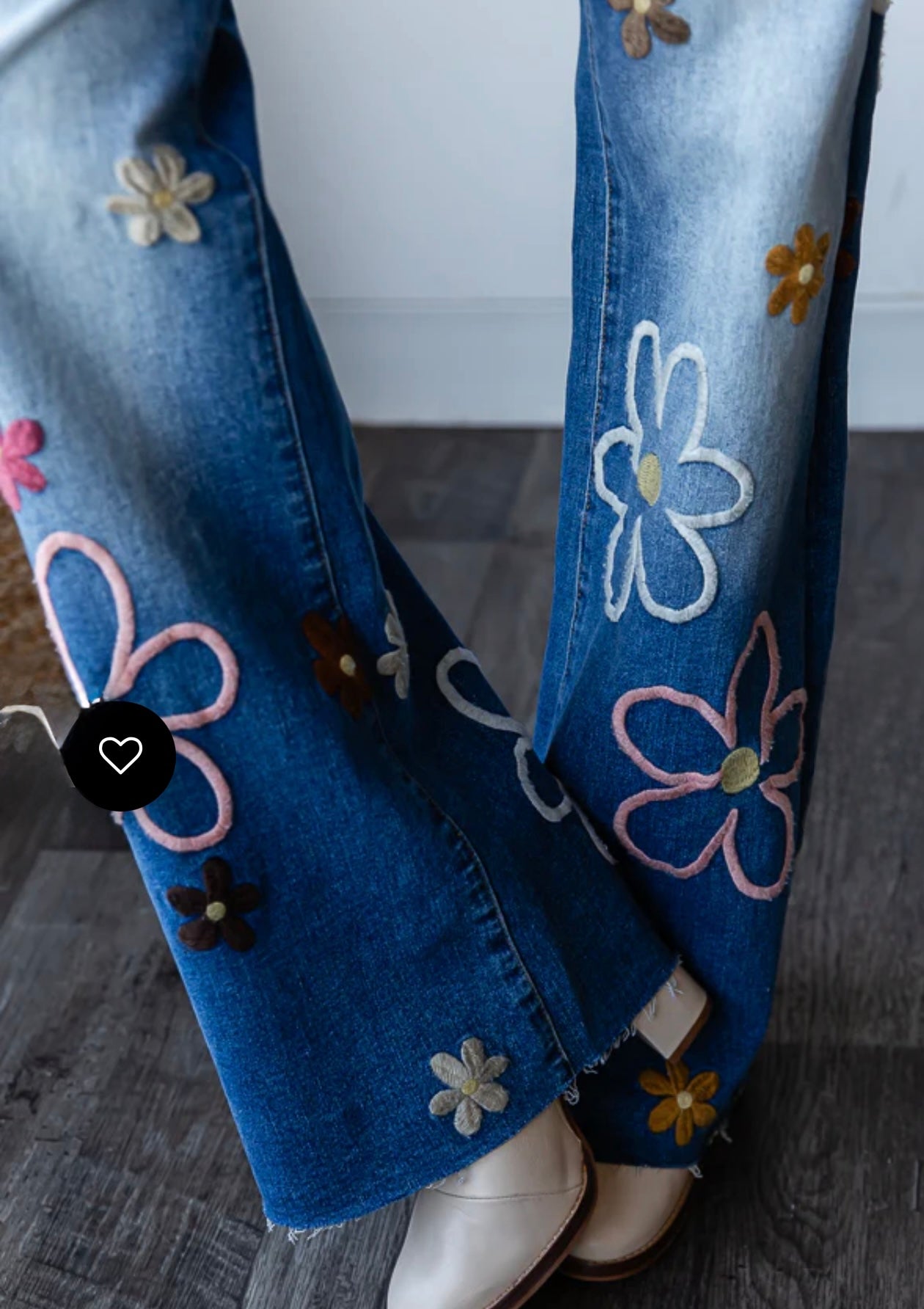 JP0688 MULTICOLOR FLOWER EMBROIDERED WASHED DENIM JEANS