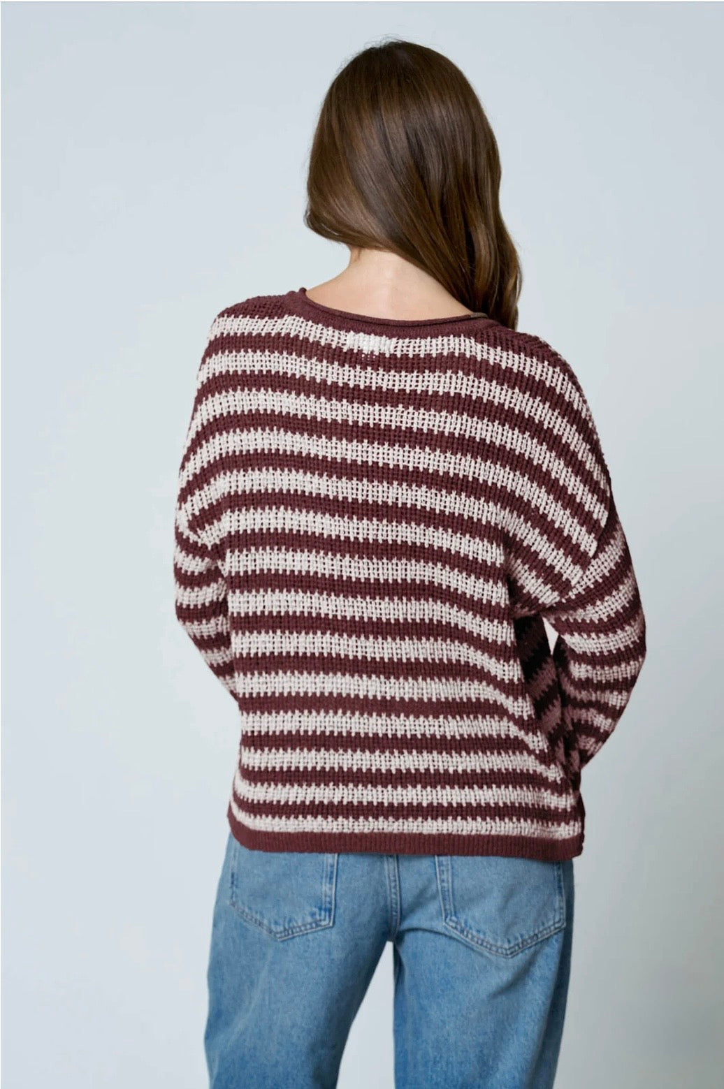 B6FT1030B STRIPE RAW EDGE SPLIT NECK SHEER KNIT SWEATER