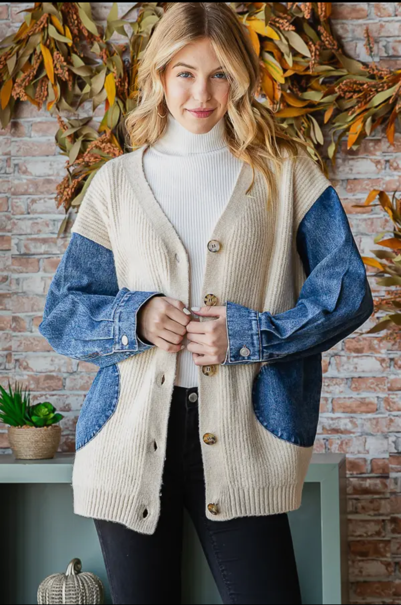 T5220 Knit Denim Contrast Heart Shaped Button Down Cardigan