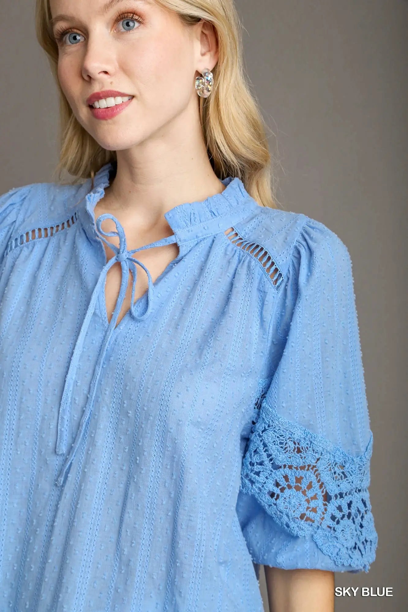 R0952 Baby Doll Front Tie Top
