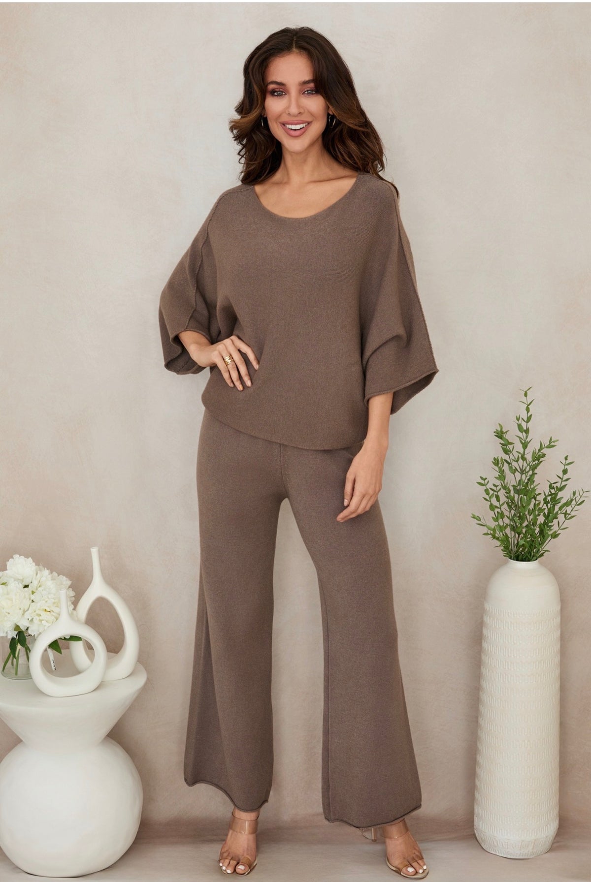 330147 Crew Neck Batwing Sleeve Knit Top