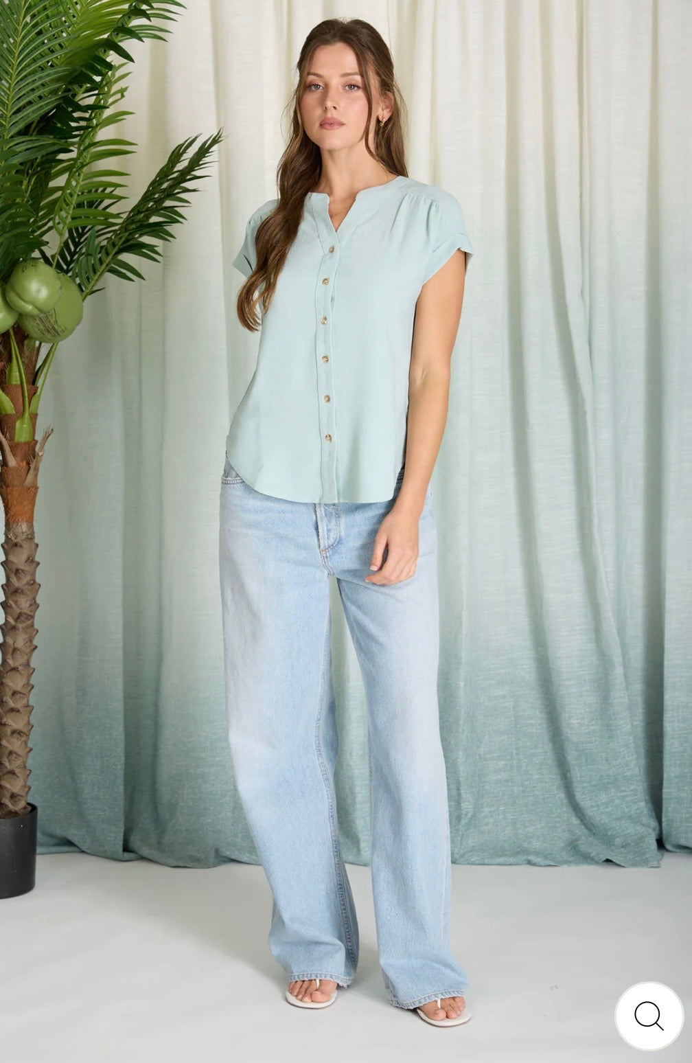 CR2151 CUFFED SLEEVE BUTTON DOWN LIGHTWEIGHT TOP