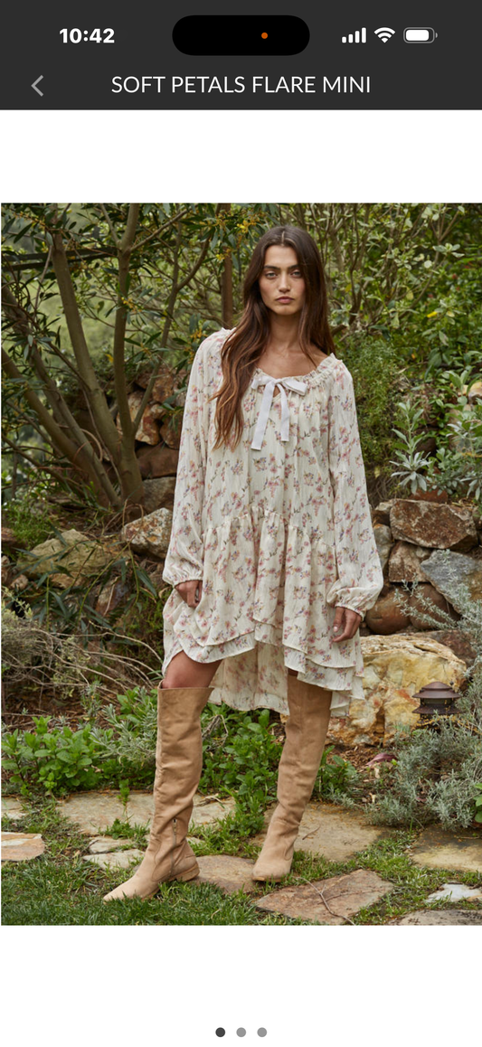 L8900 Soft Petals Flare Mini Dress