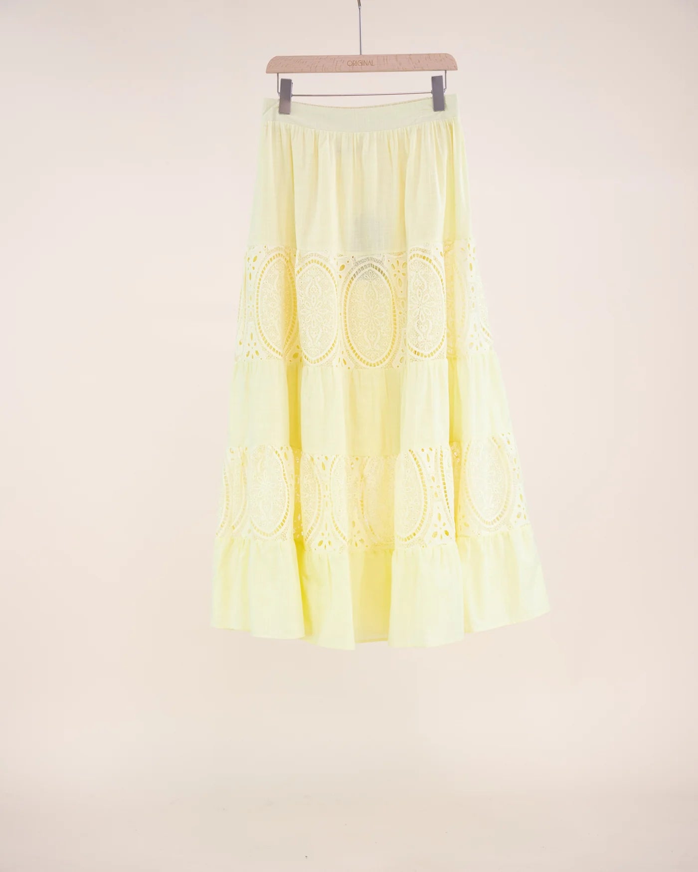 LW04272 Garden Flora Lace Tiered Skirt