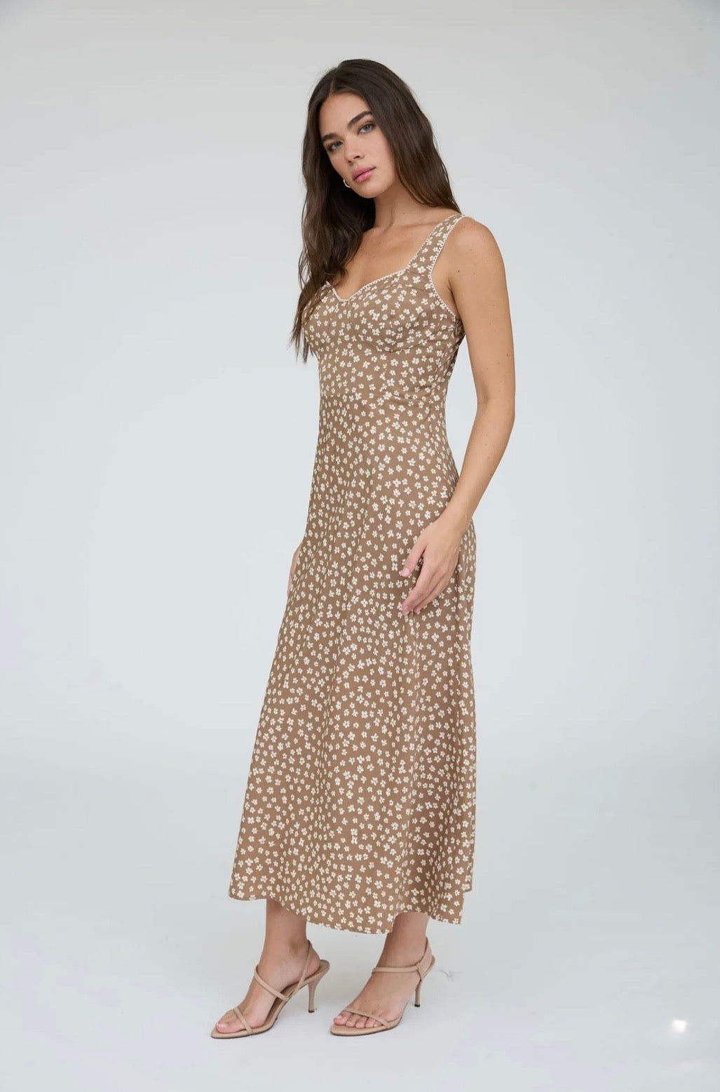 TW2161 Floral Sweetheart Neck Trim Detail Midi Dress