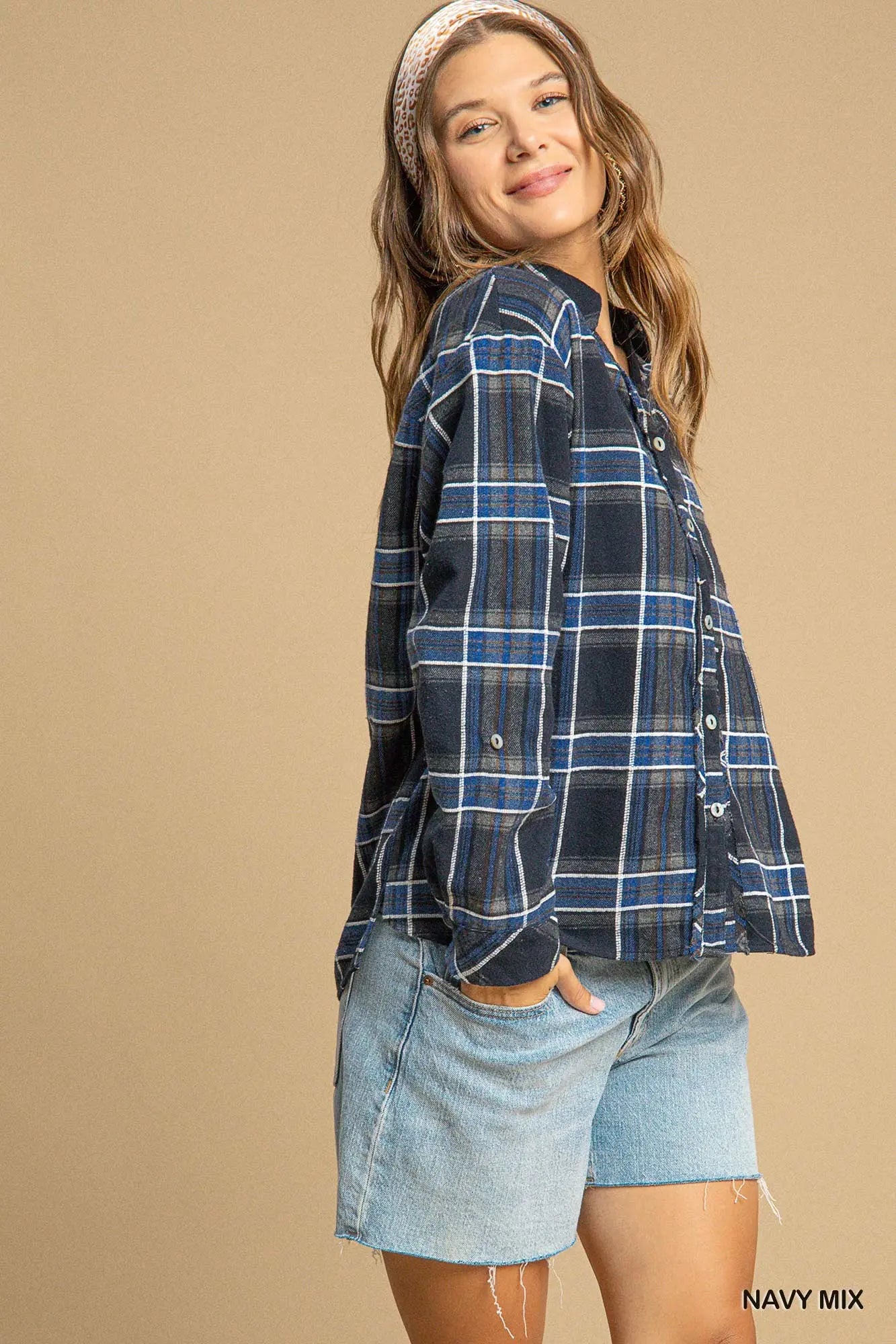 K8972 Checkered Button Down Shirt