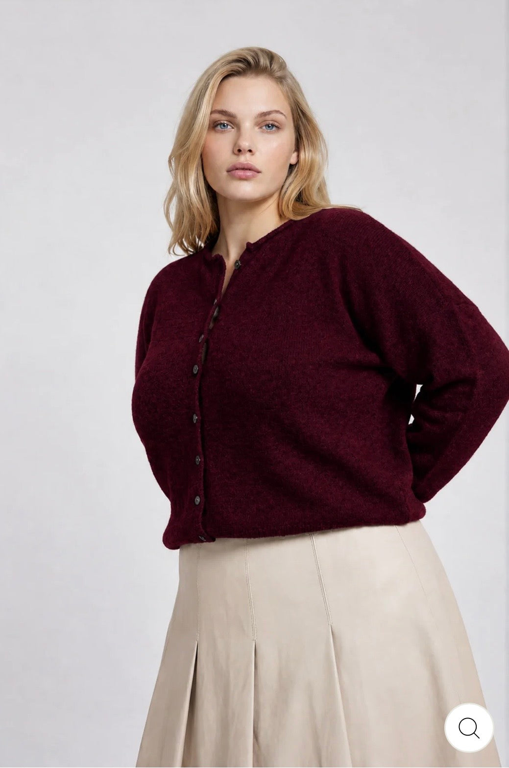 PJ5FJ1021 PLUS LIGHTWEIGHT BUTTON DOWN KNIT CARDIGAN