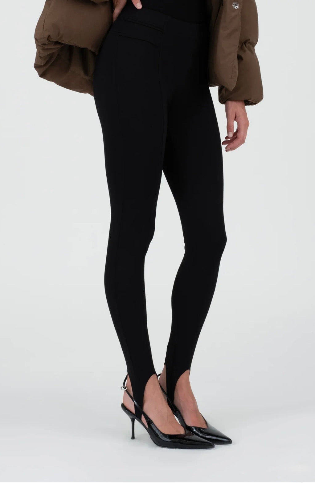 TWS1089 HIGH WAISTED STIRRUP PANTS-Black