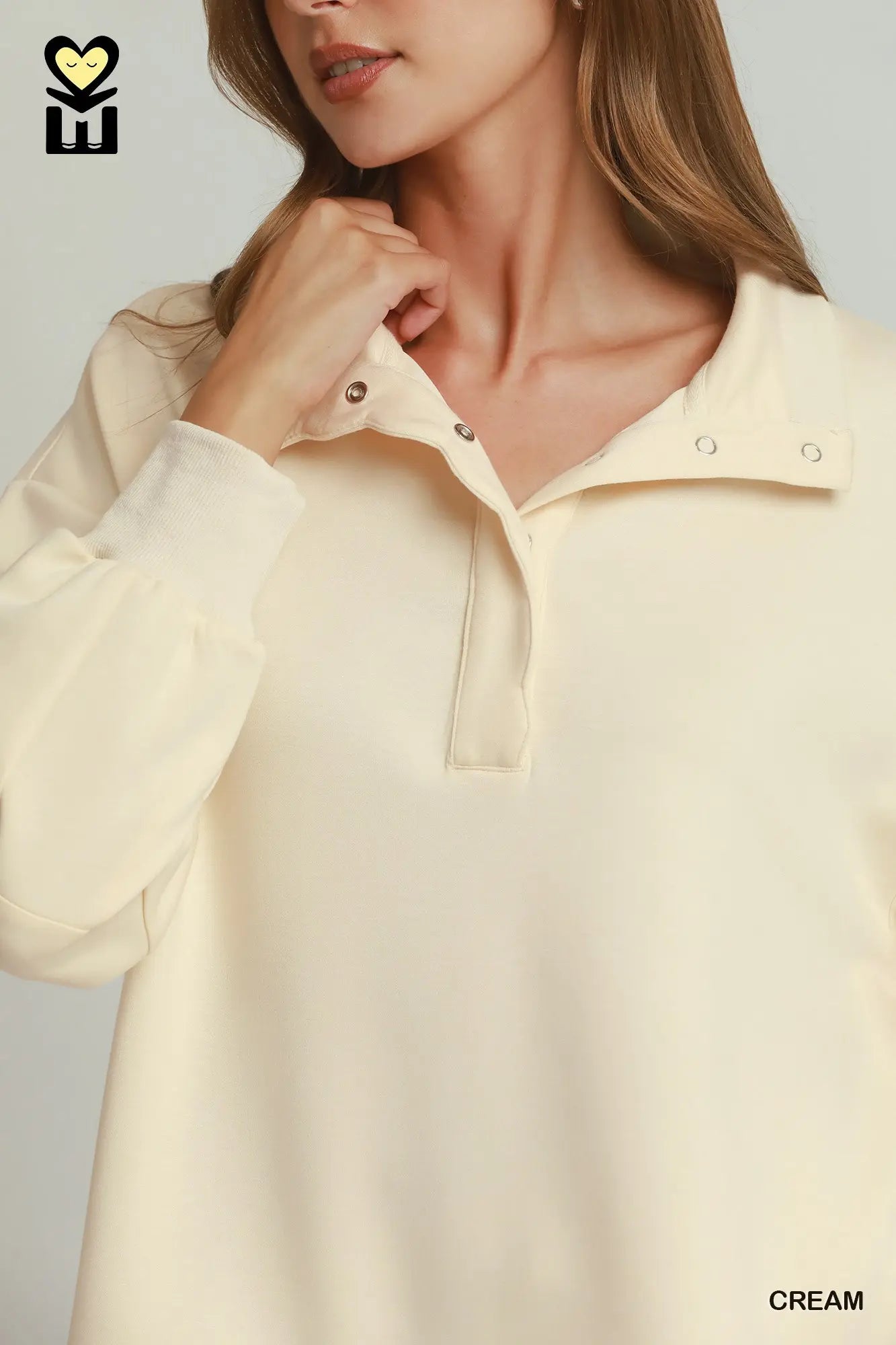 H1012 LUXEKNIT Scallop Placket Knit Pullover