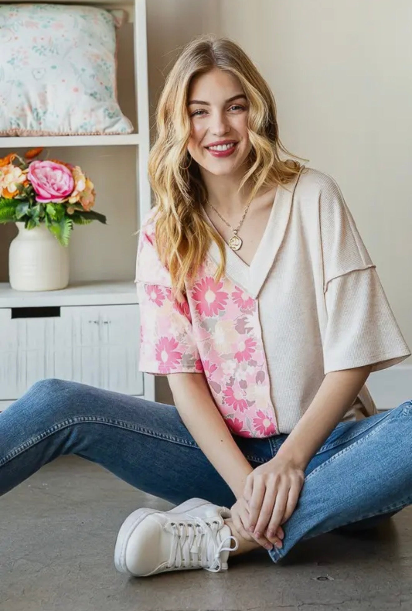 ET7547-12 Solid and Floral Top-Peach