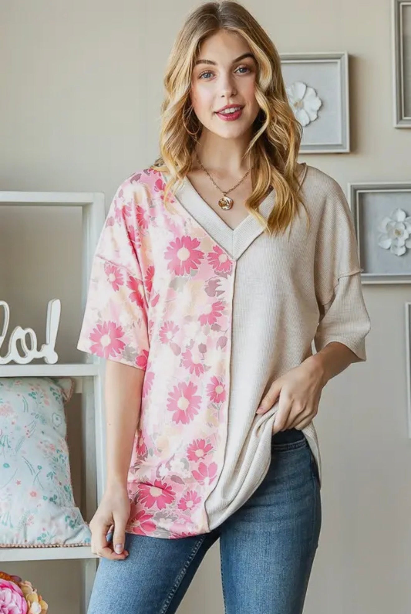 ET7547-12 Solid and Floral Top-Peach
