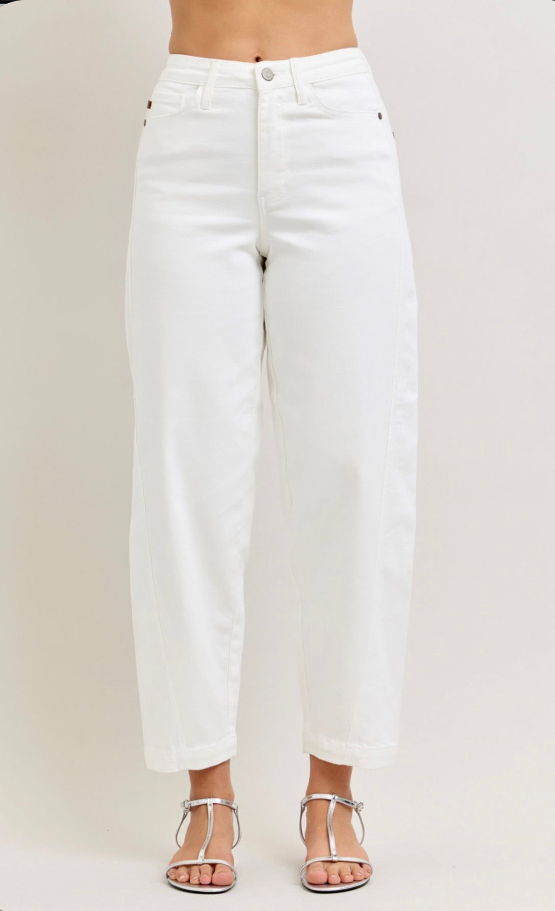 881155REG Rigid Magic Panel Barrel Ankle White Jeans