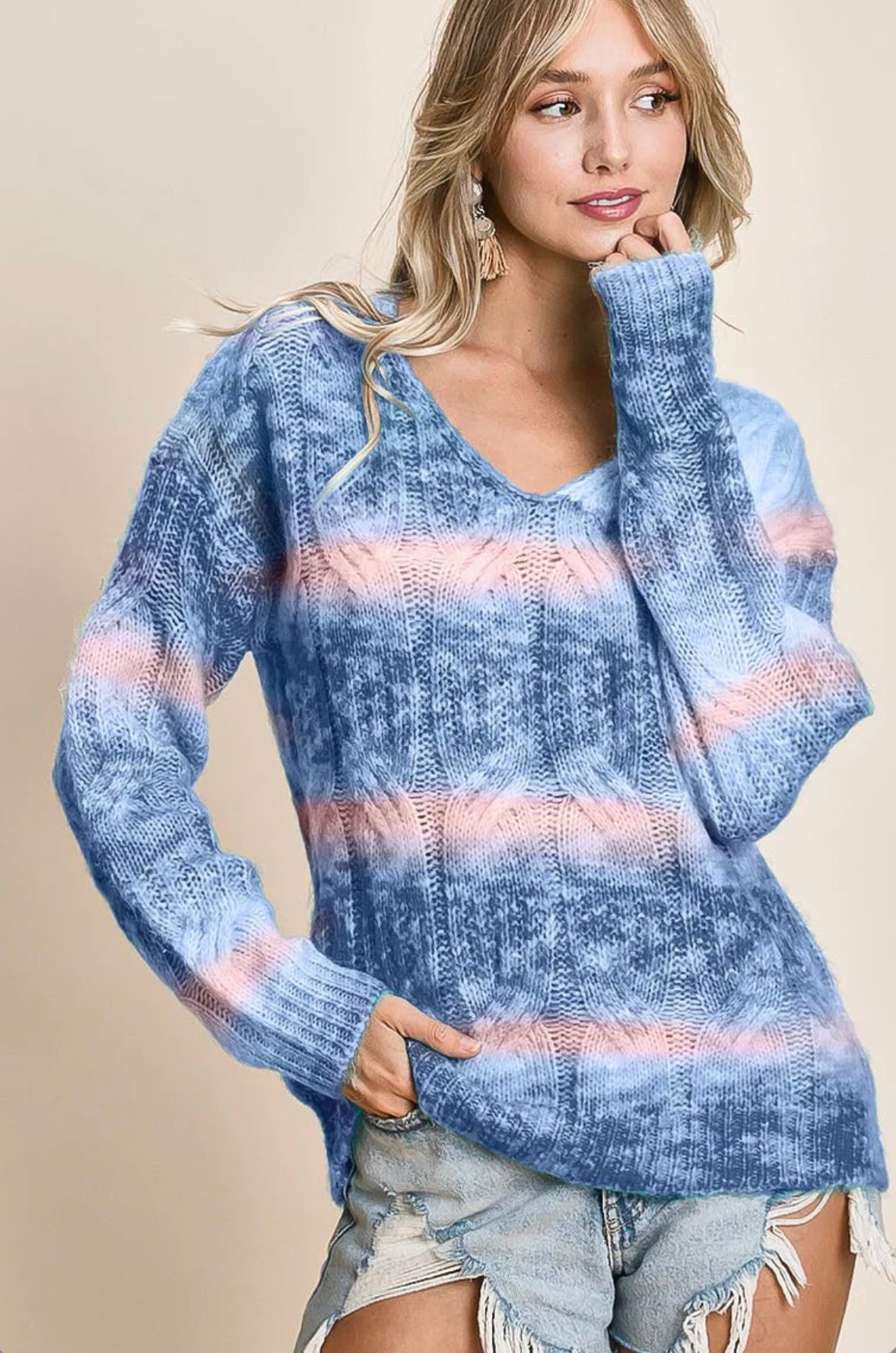 IP4327 Twist Knitted V-Neck Ombré Sweater