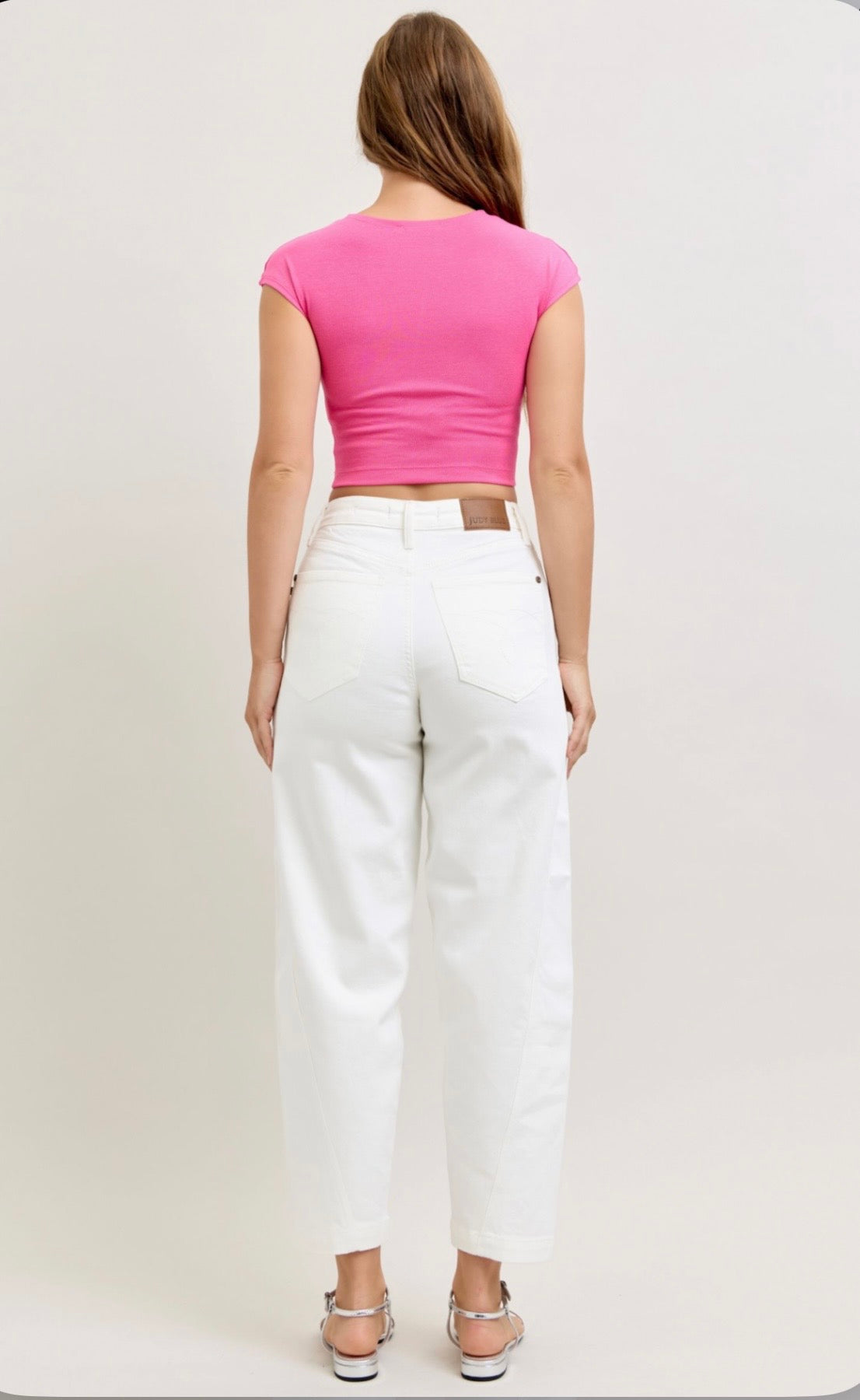 881155REG Rigid Magic Panel Barrel Ankle White Jeans