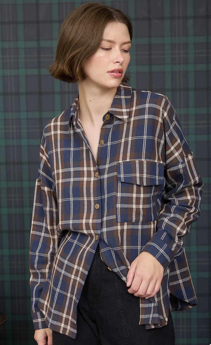 J5ST1030 PLAID BUTTON DOWN POCKET DETAIL LONG SLEEVE SHIRT-Black Only