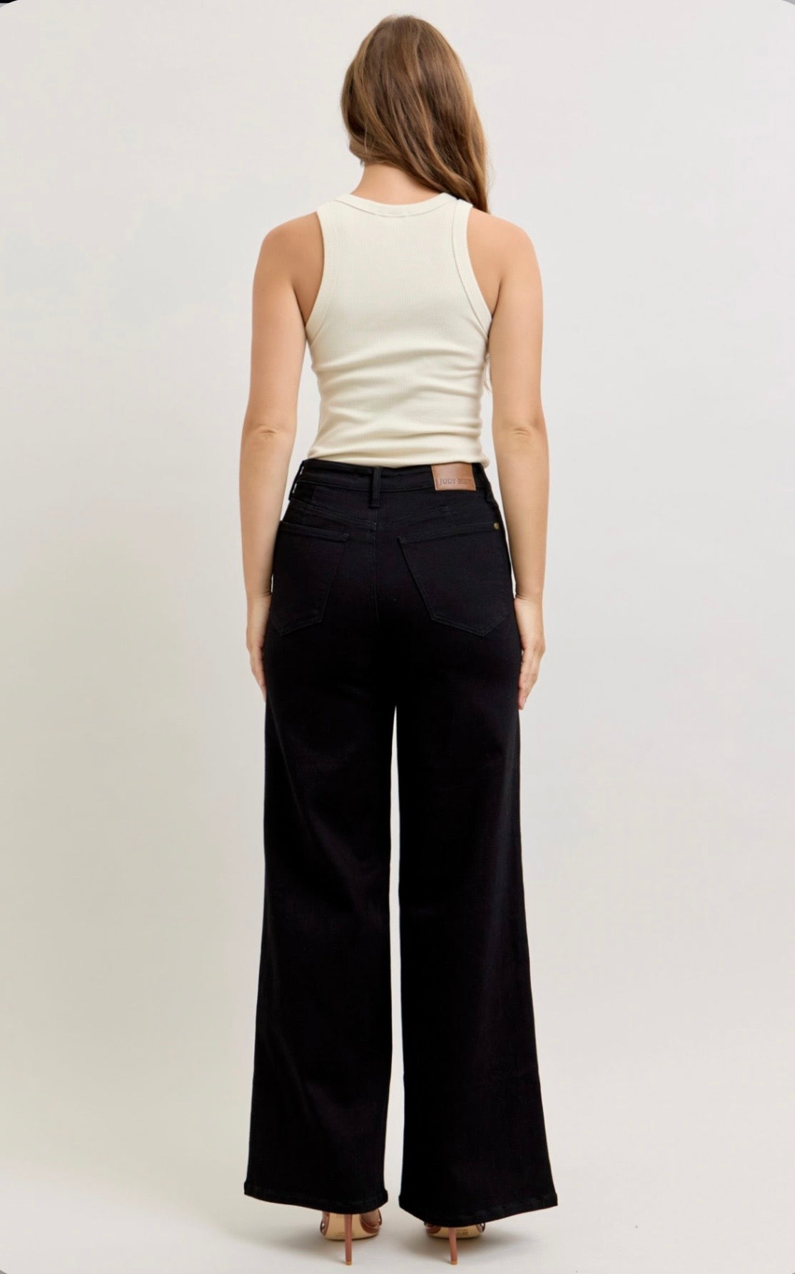 881074REG High Waisted Jeans with Front Yoke-Black