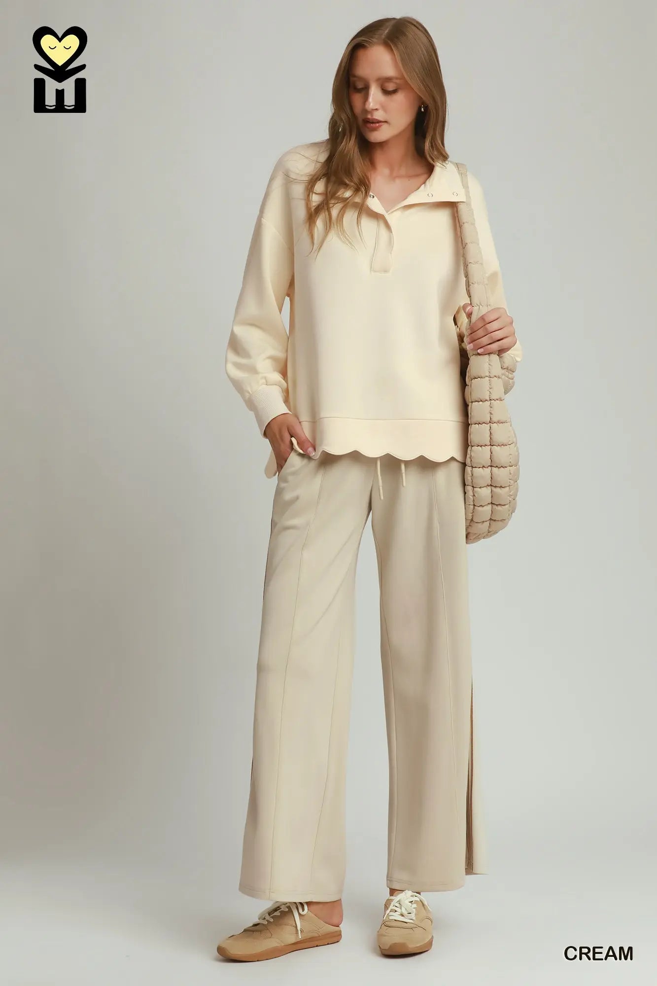 H1012 LUXEKNIT Scallop Placket Knit Pullover