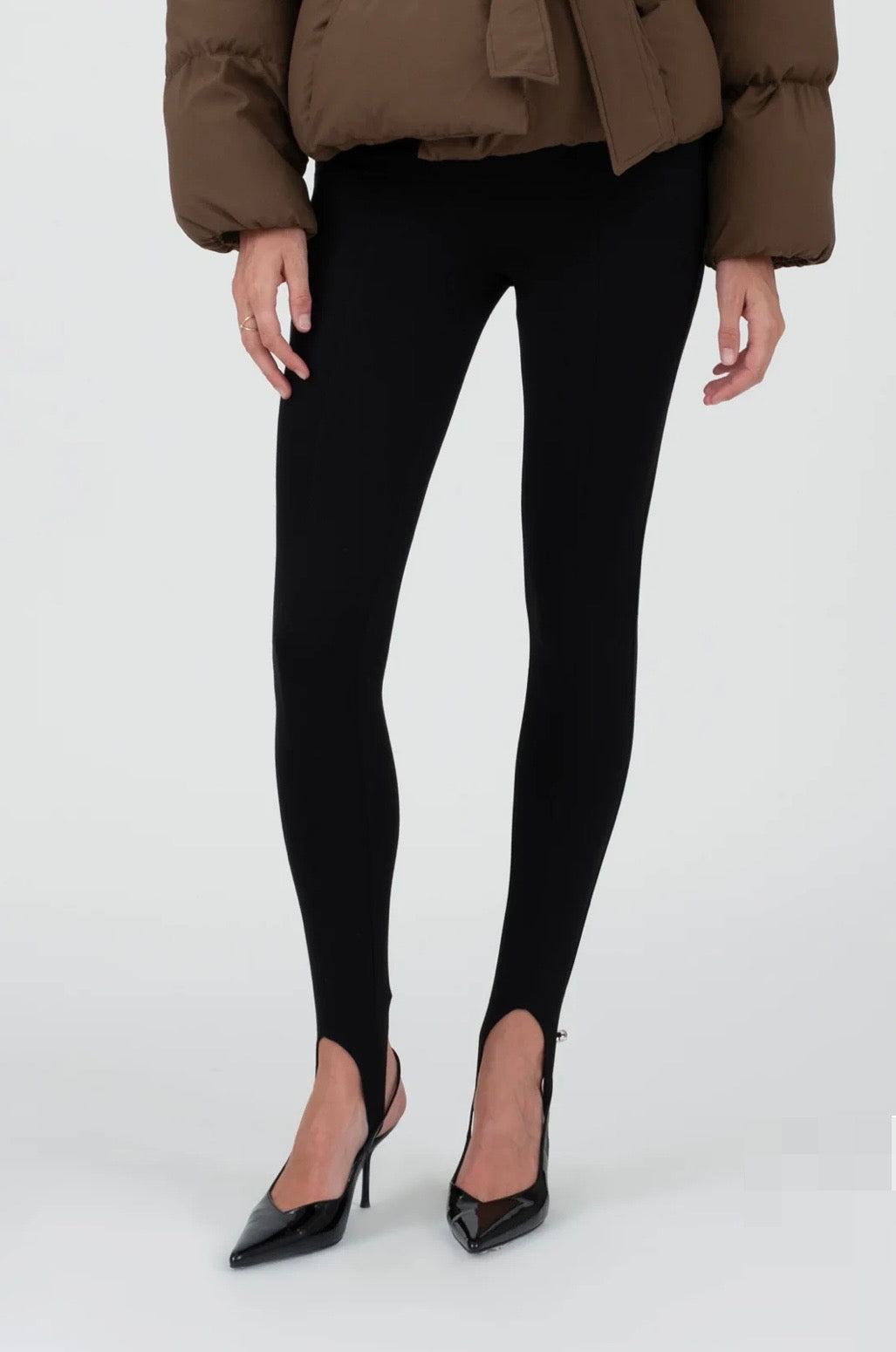 TWS1089 HIGH WAISTED STIRRUP PANTS-Black