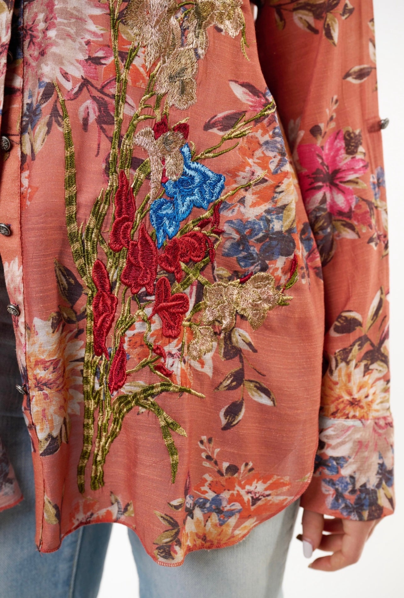 Aratta-Gardenia Embroidered Shirt