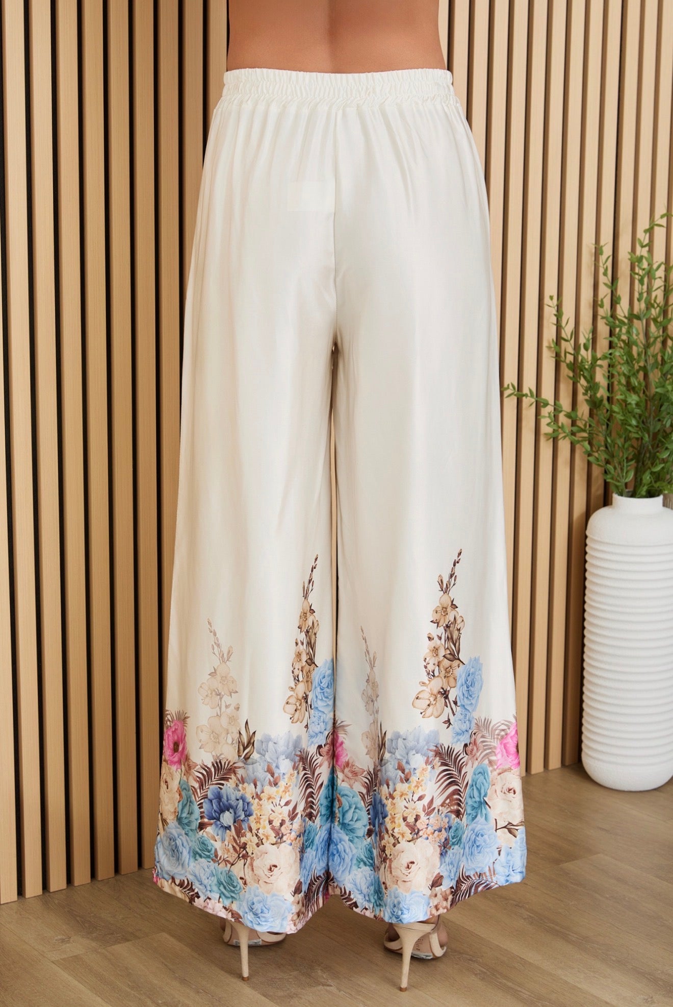 77008V007 Floral Silky Wide Leg Pants