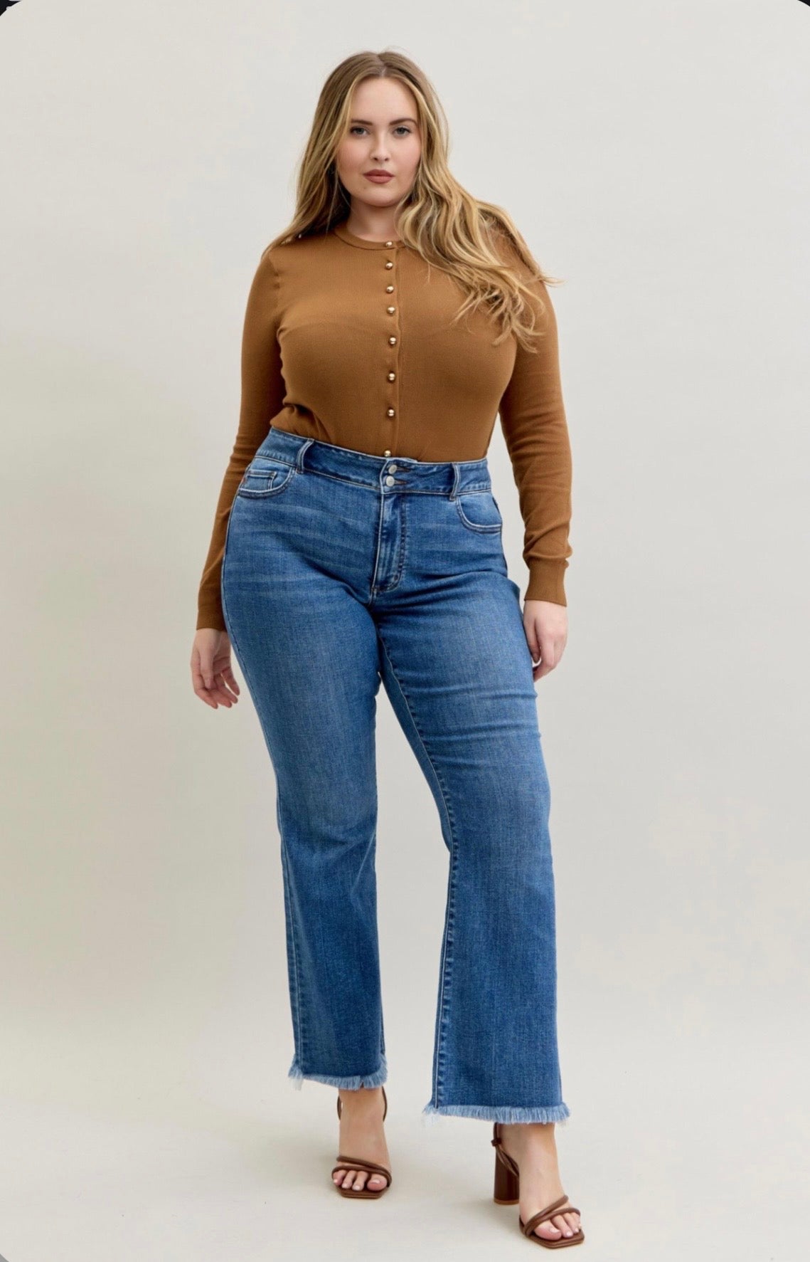 82686PL High Waist Bootcut Double Button WB & Fray Hem