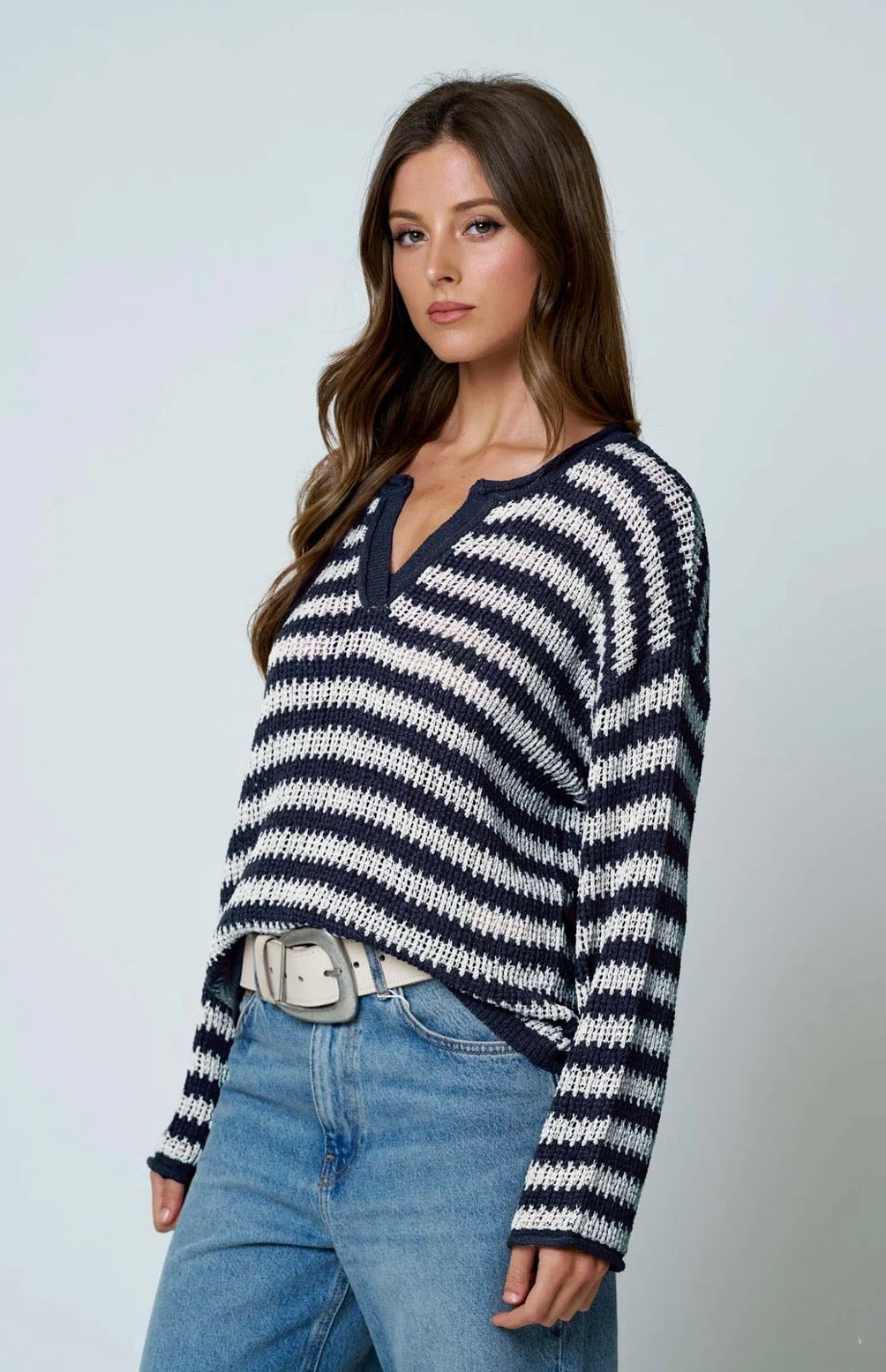 B6FT1030B STRIPE RAW EDGE SPLIT NECK SHEER KNIT SWEATER