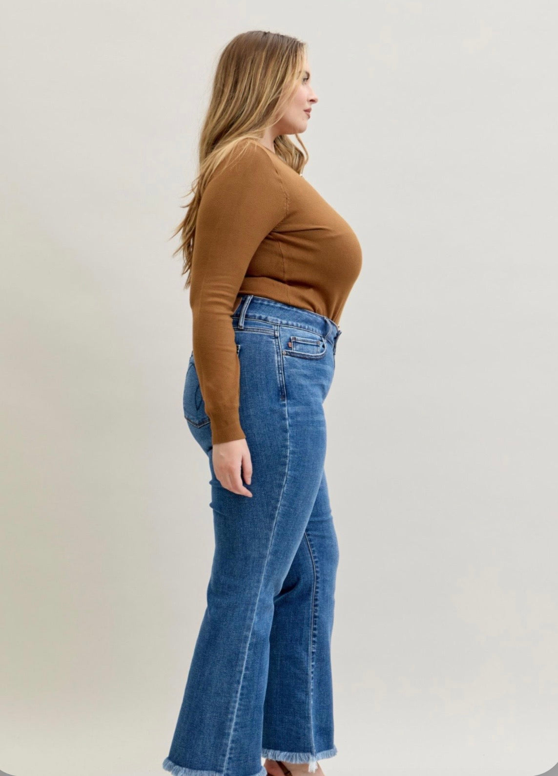 82686PL High Waist Bootcut Double Button WB & Fray Hem