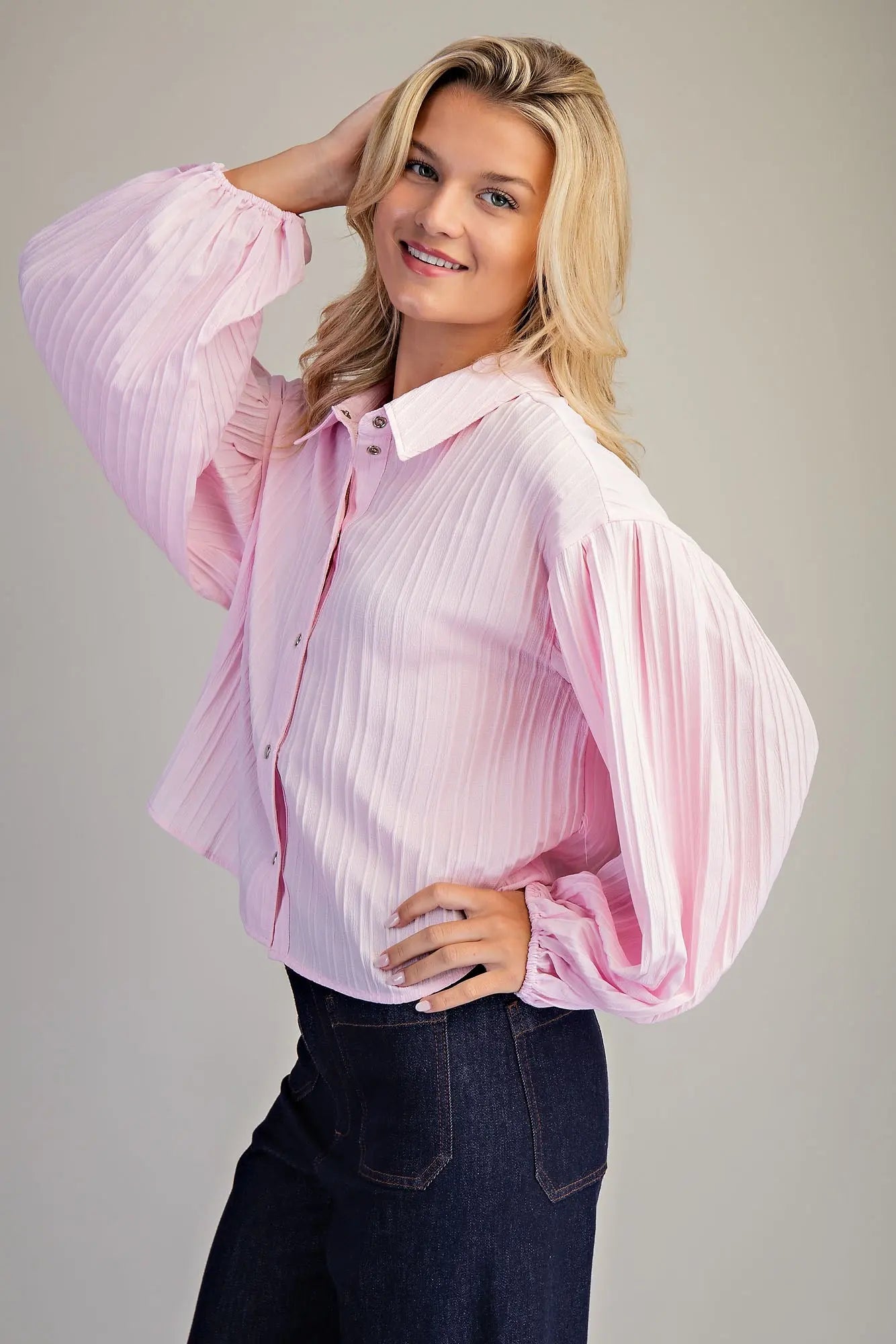 K9500 Bubble Sleeve Button Down Blouse