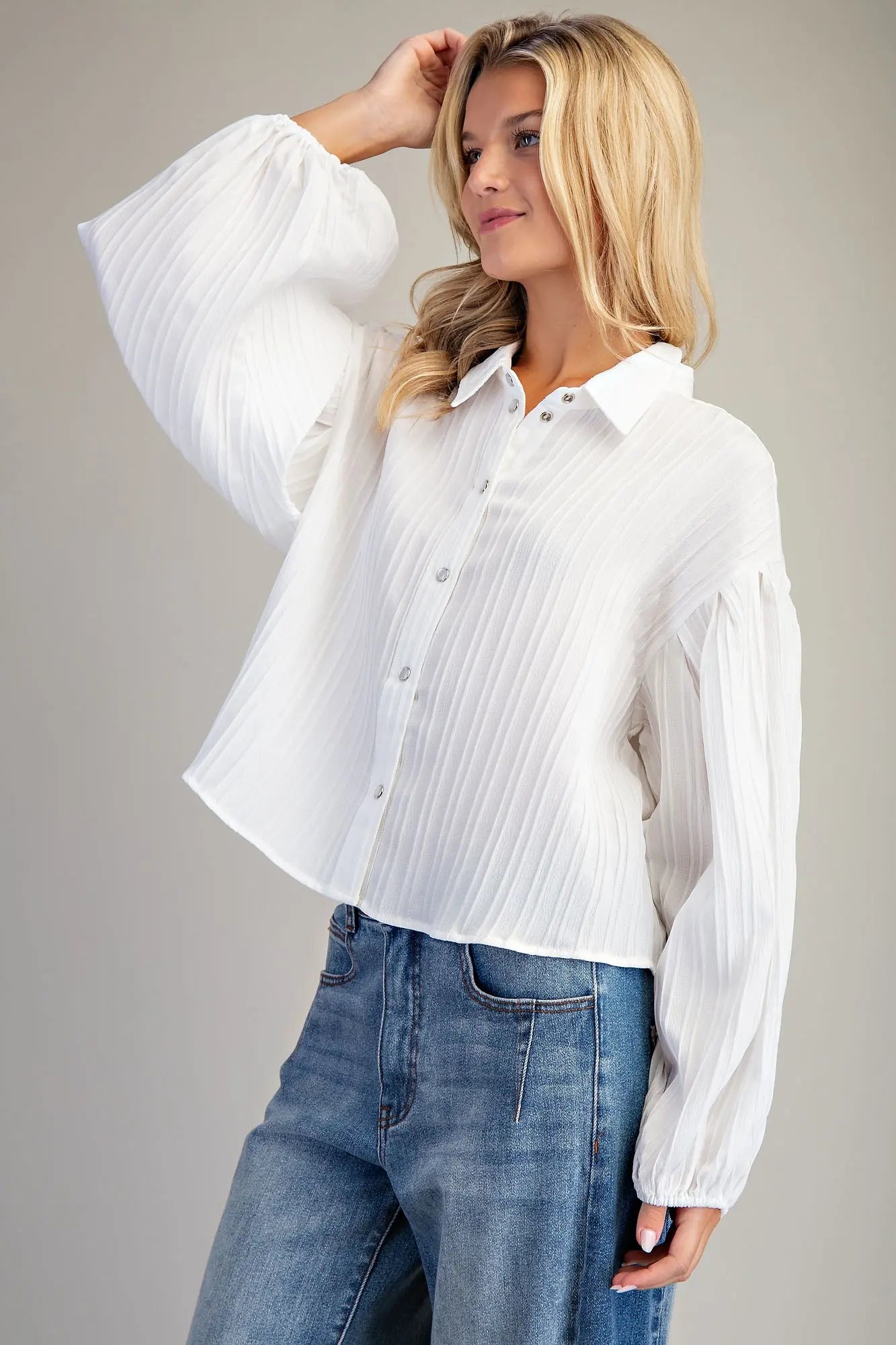 K9500 Bubble Sleeve Button Down Blouse