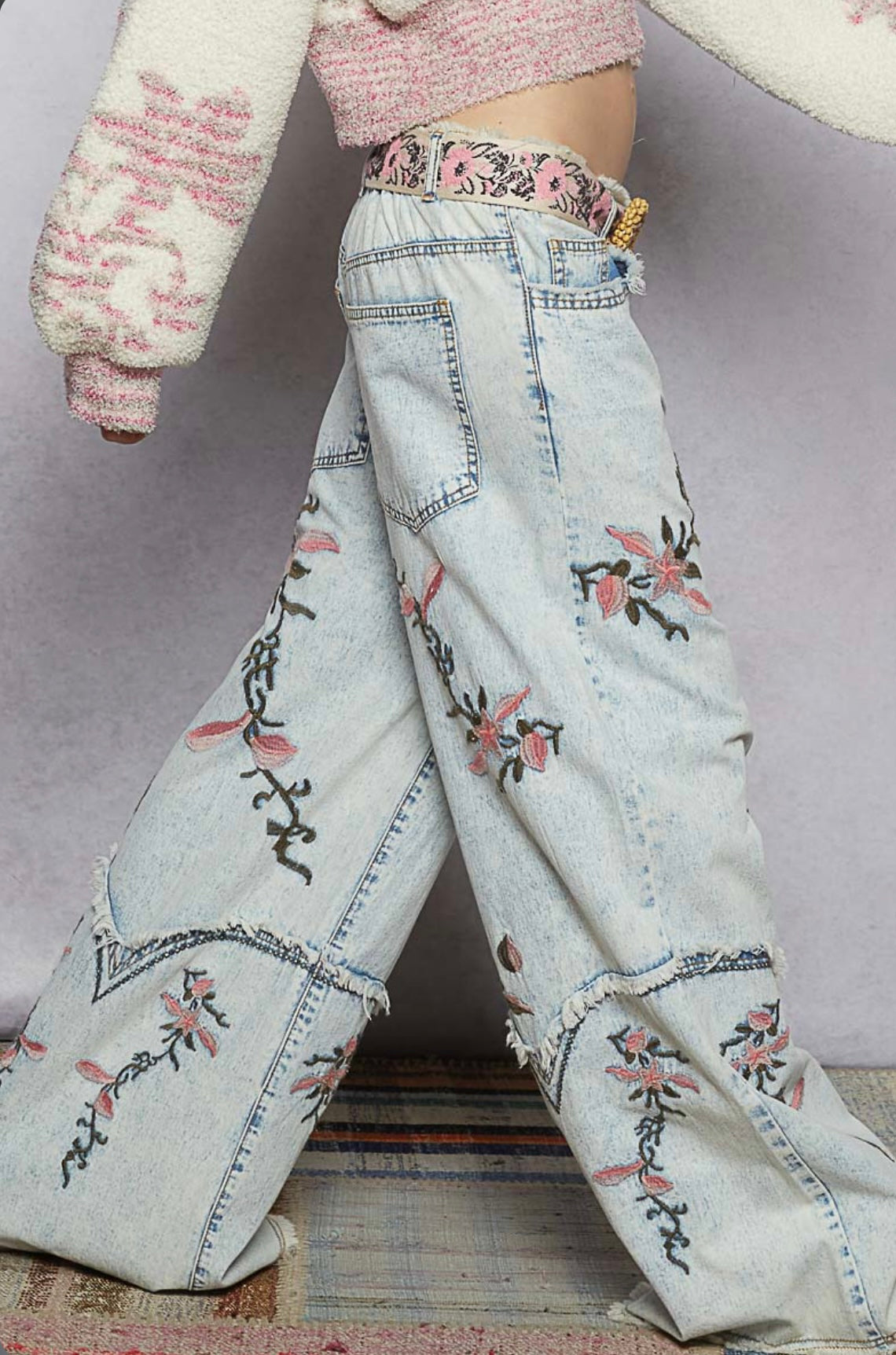 WYP4 Roomy fit bottom in twill with Western-inspired cuffs featuring X-stitch detail