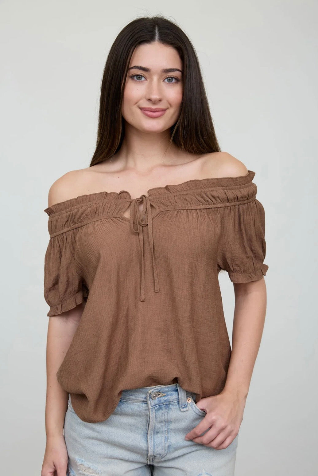 CR2996 Ruffled Boat Neck Front Tie Puff Sleeve Top