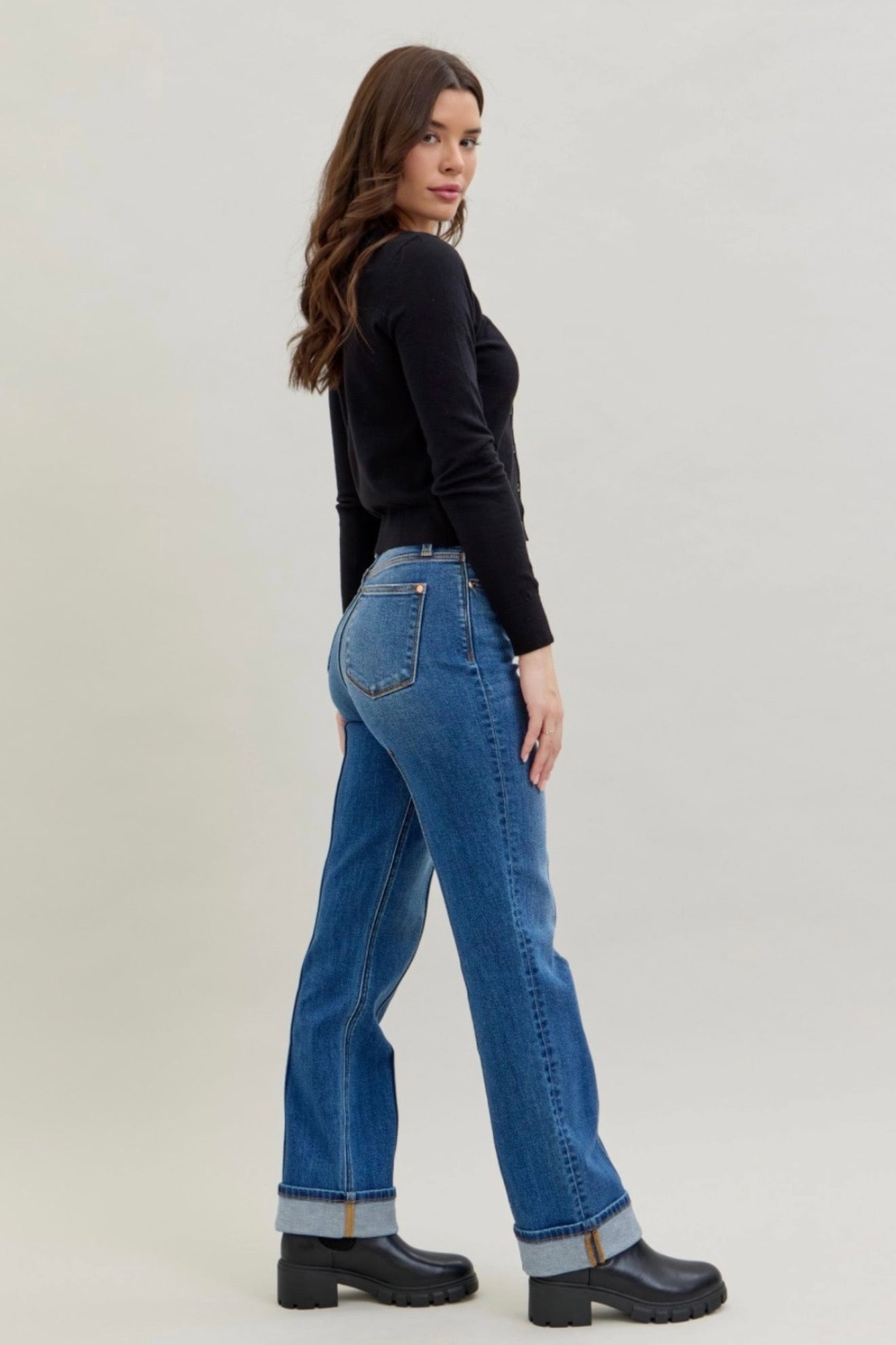 82571REG Judy Blue Jeans HW Front Seam Detail & Cuffed Straight