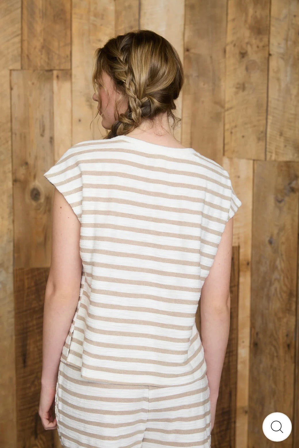 J6SX1002T Stripe Round Neck Short Sleeve Knit Top