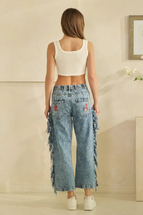 BP1145 Washed Embroidery Side Fray Jeans