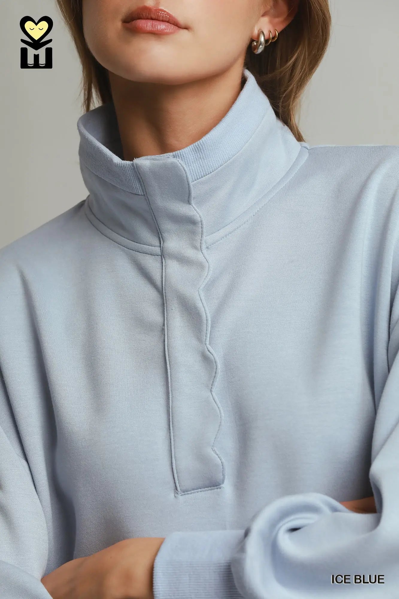 H1012 LUXEKNIT Scallop Placket Knit Pullover
