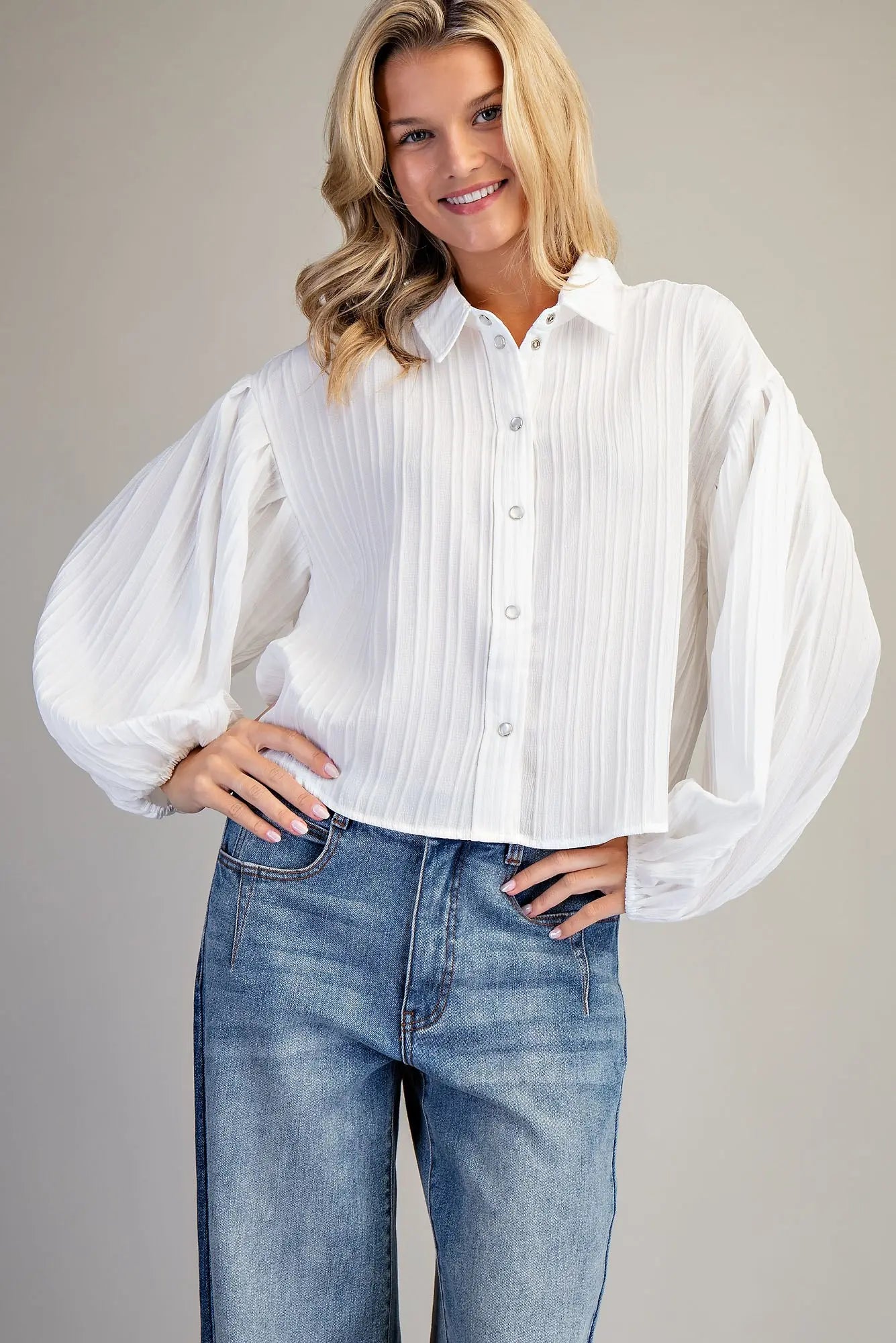 K9500 Bubble Sleeve Button Down Blouse