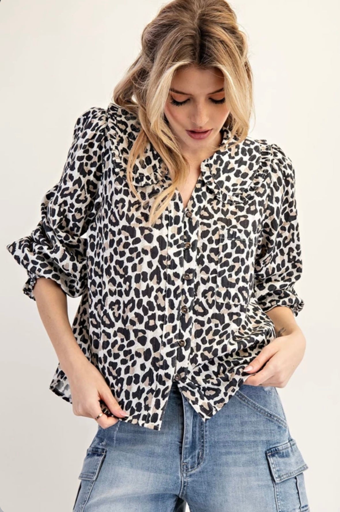 TH12632 CHEETAH PRINTED LONG SLEEVE TOP